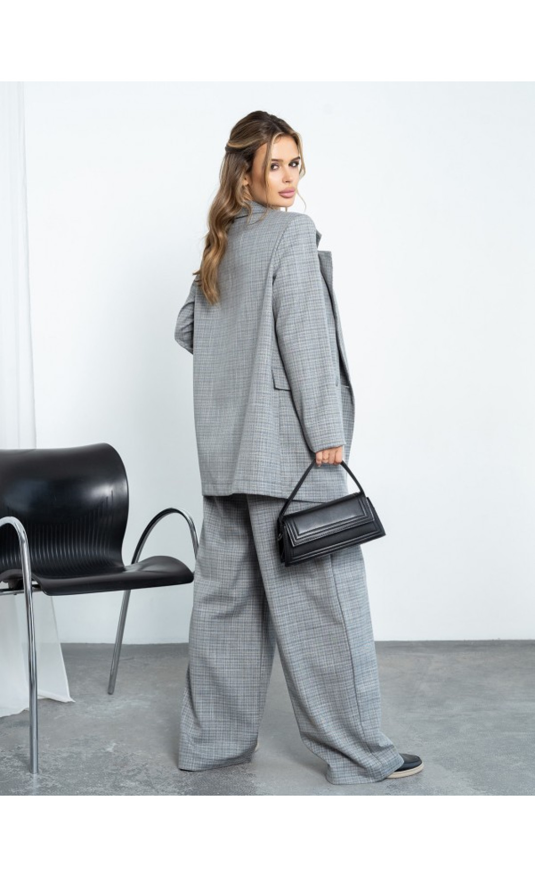 Жіночий костюм Issp