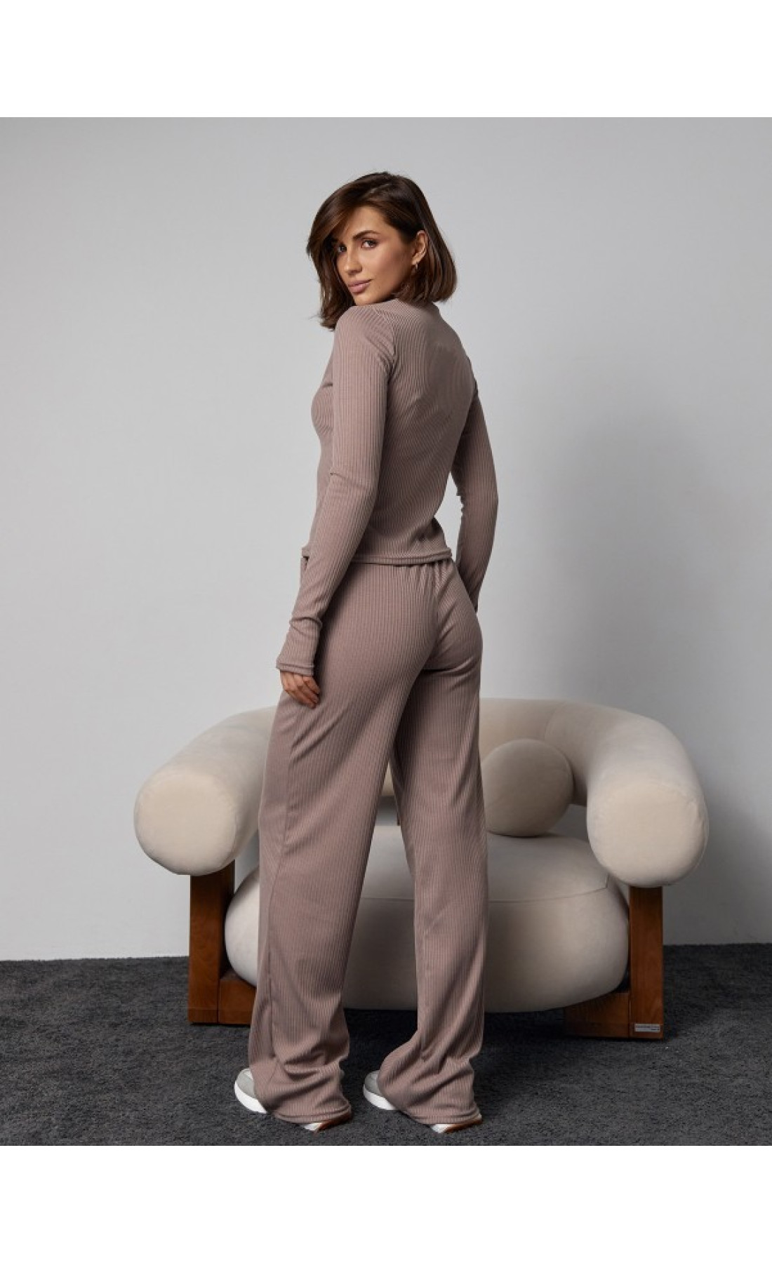 Жіночий костюм Issp