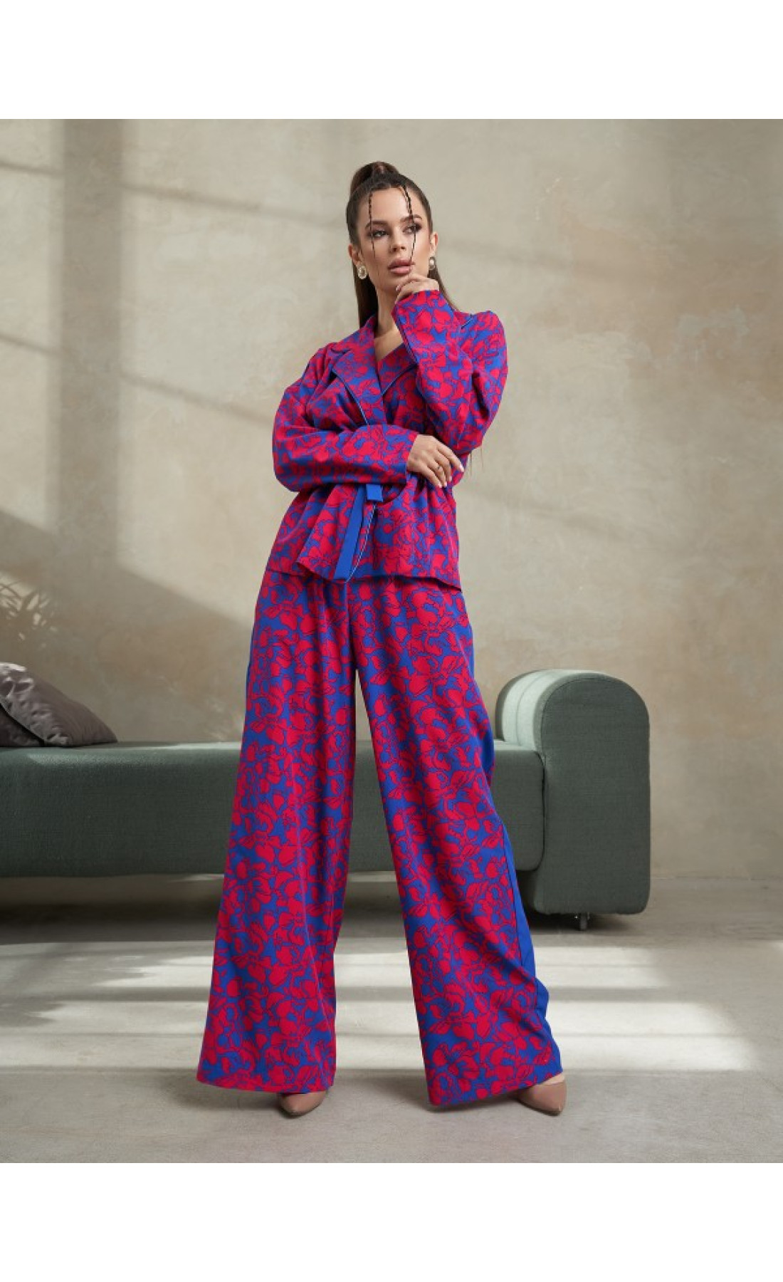 Жіночий костюм Issp