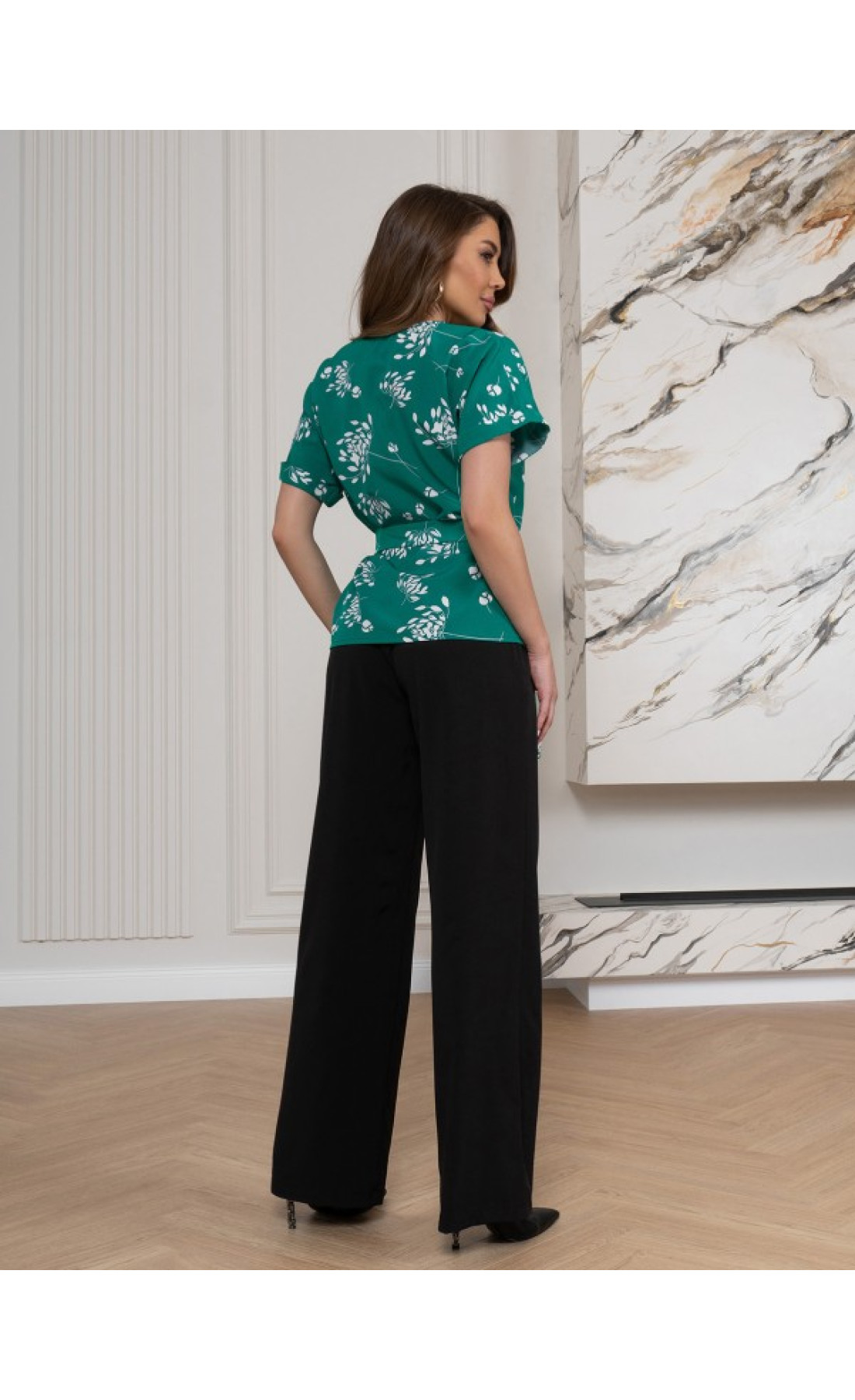 Жіночий костюм Issp