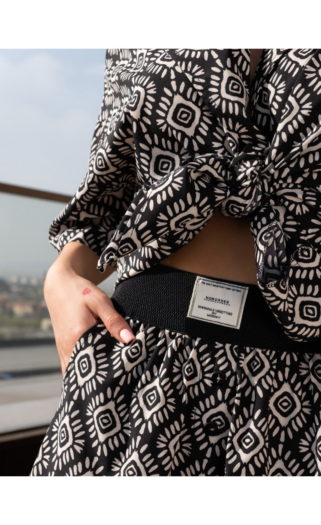 Жіночий костюм Issp