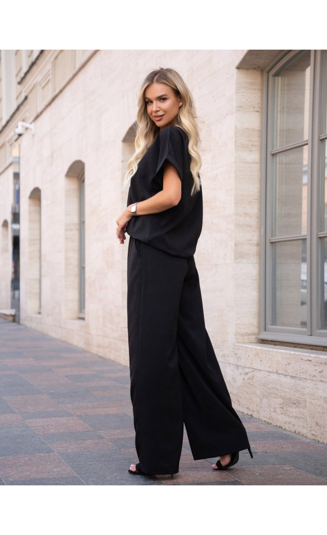 Жіночий костюм Issp