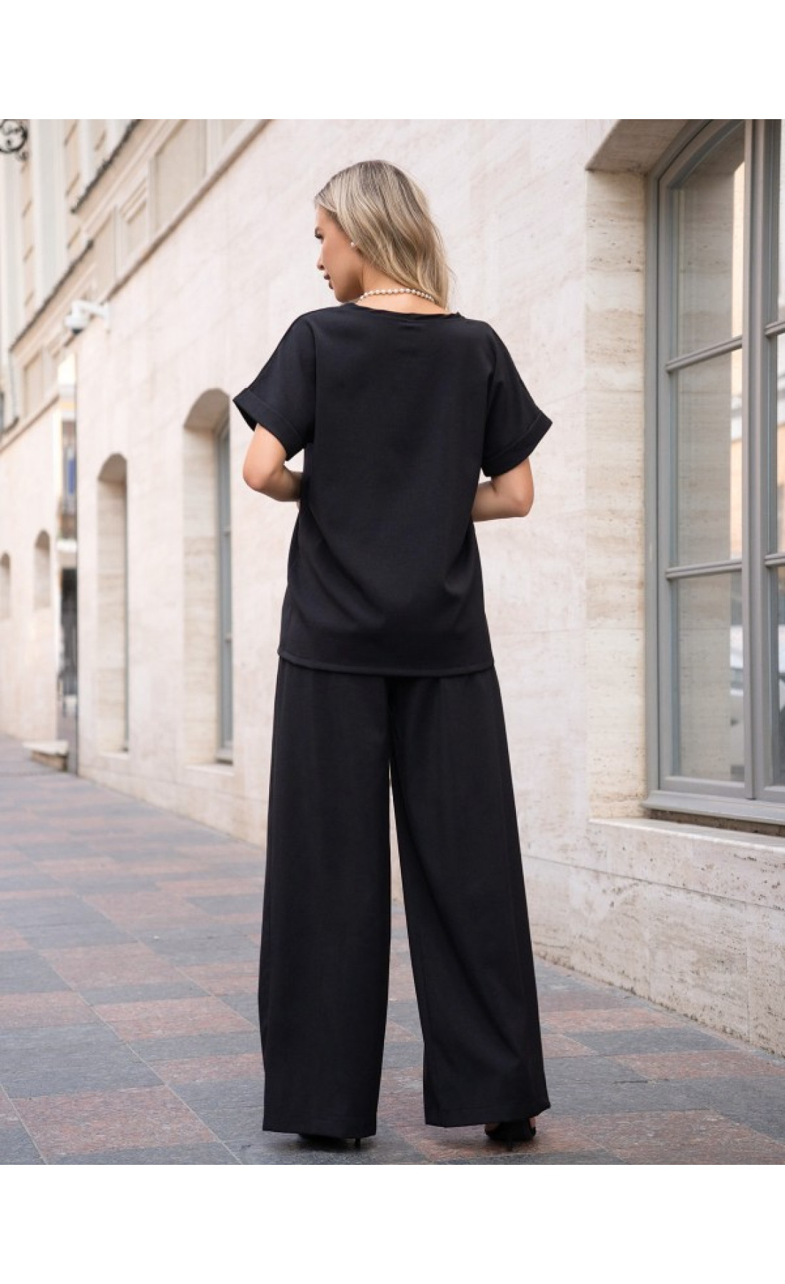 Жіночий костюм Issp