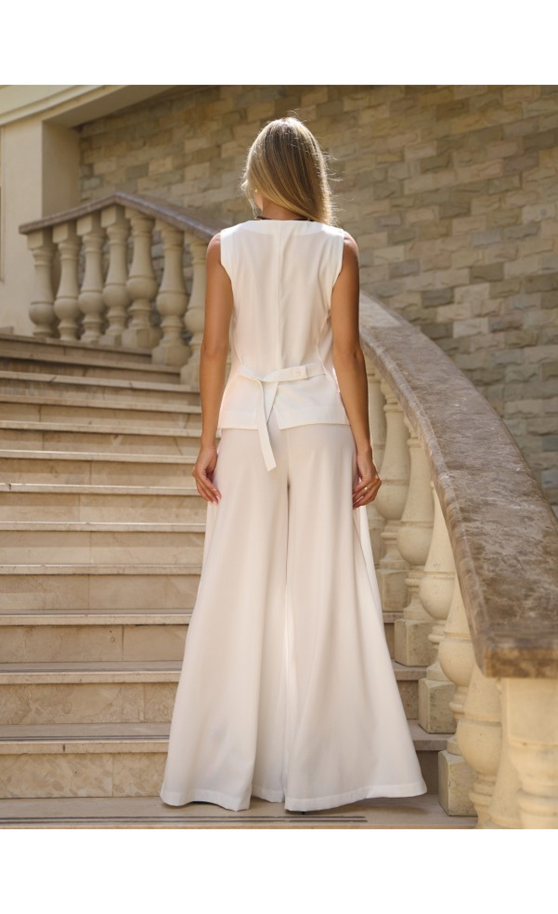 Жіночий костюм Issp