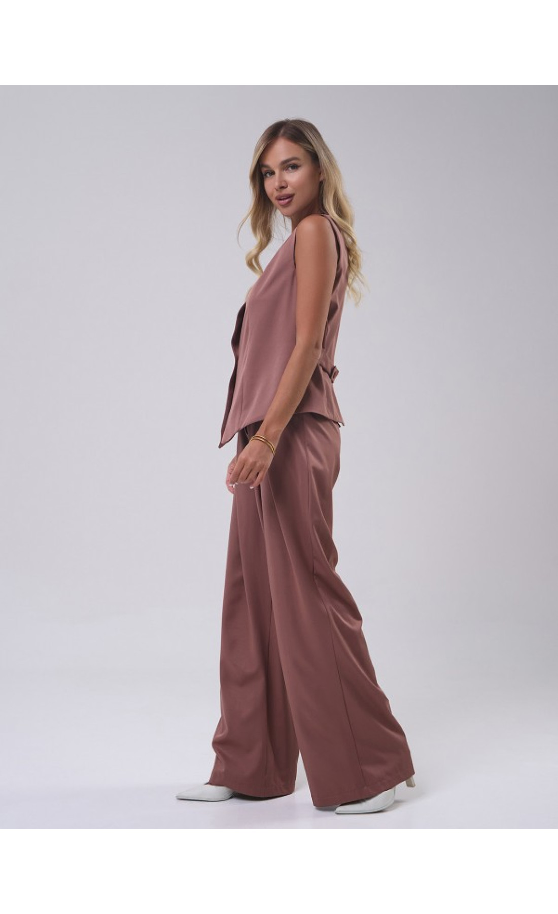 Жіночий костюм Issp