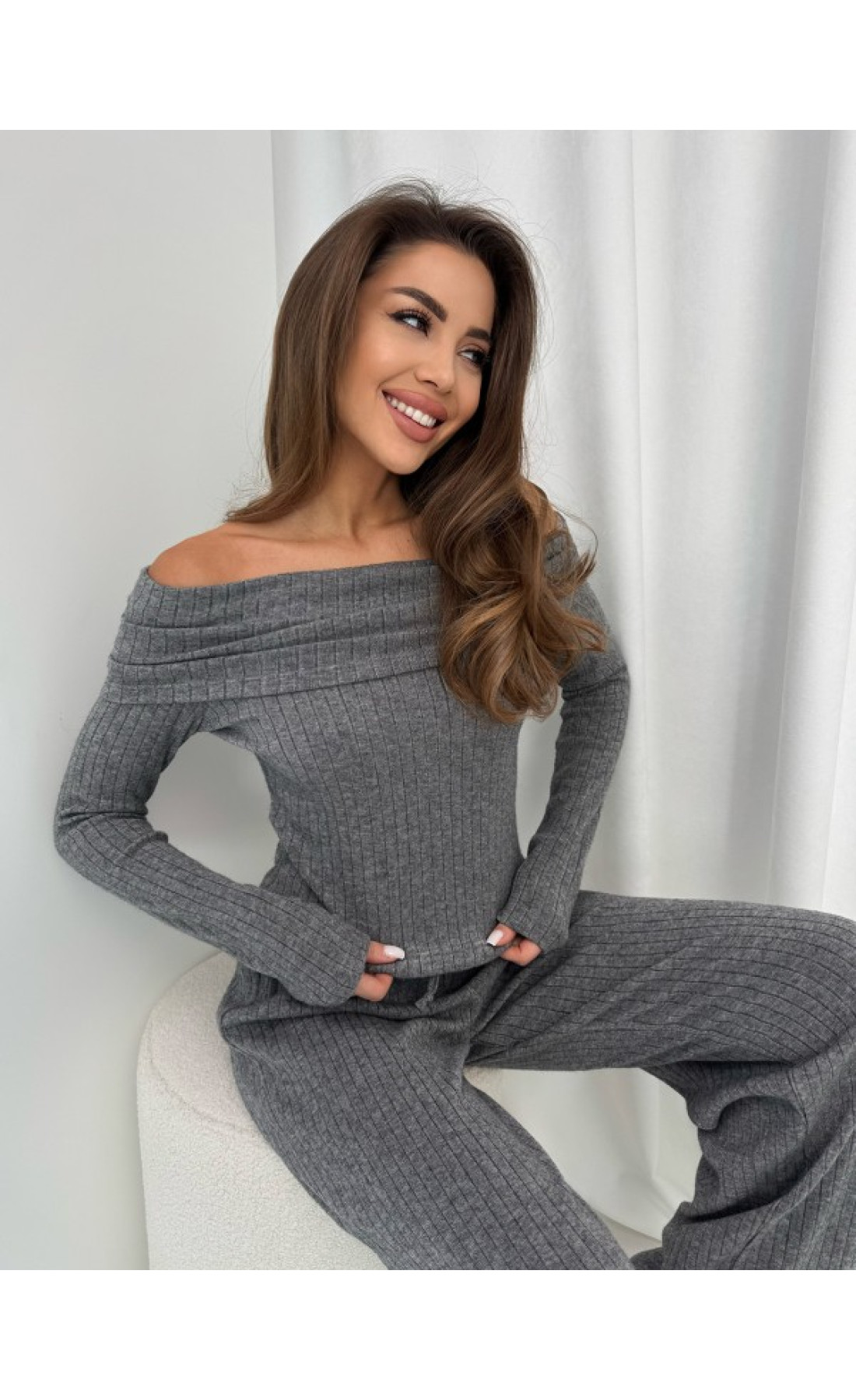 Жіночий костюм Issp