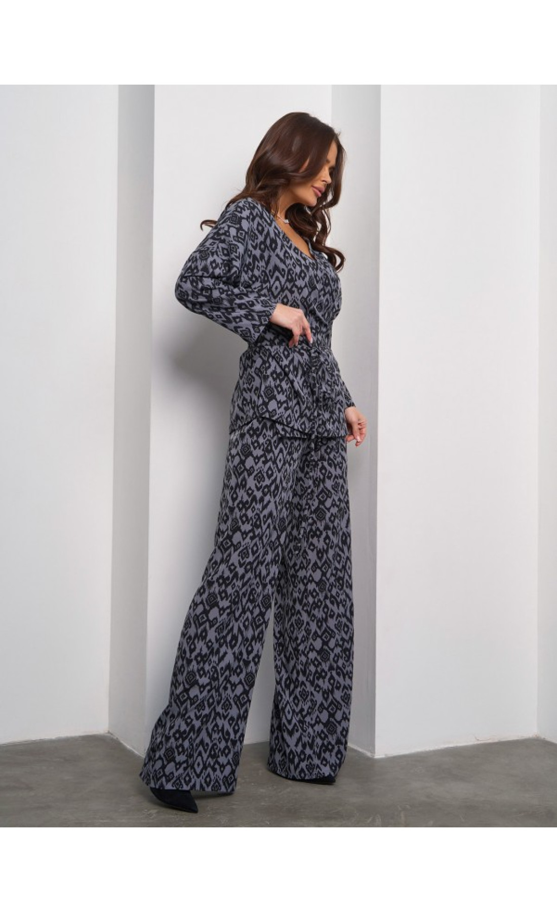 Жіночий костюм Issp