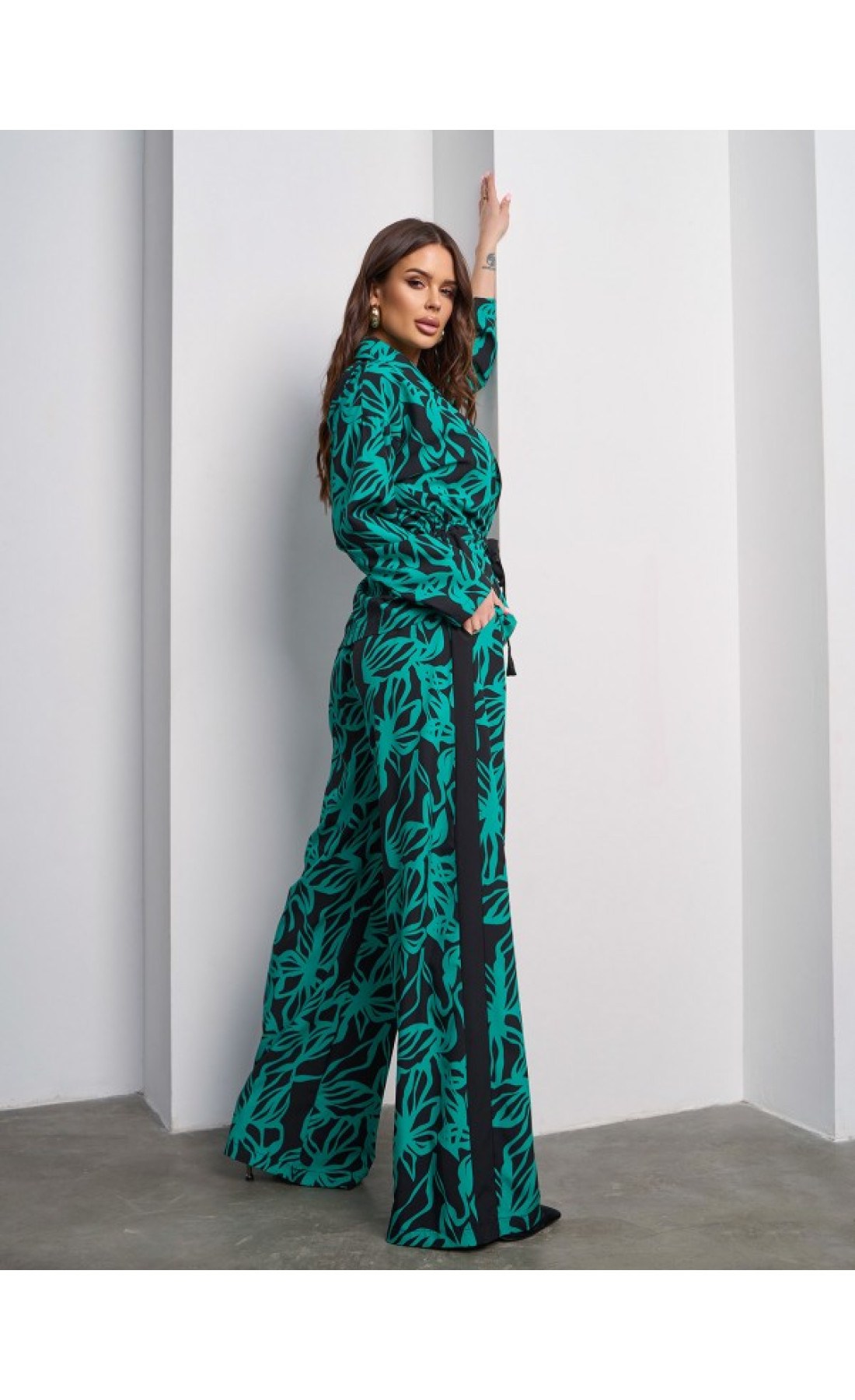 Жіночий костюм Issp