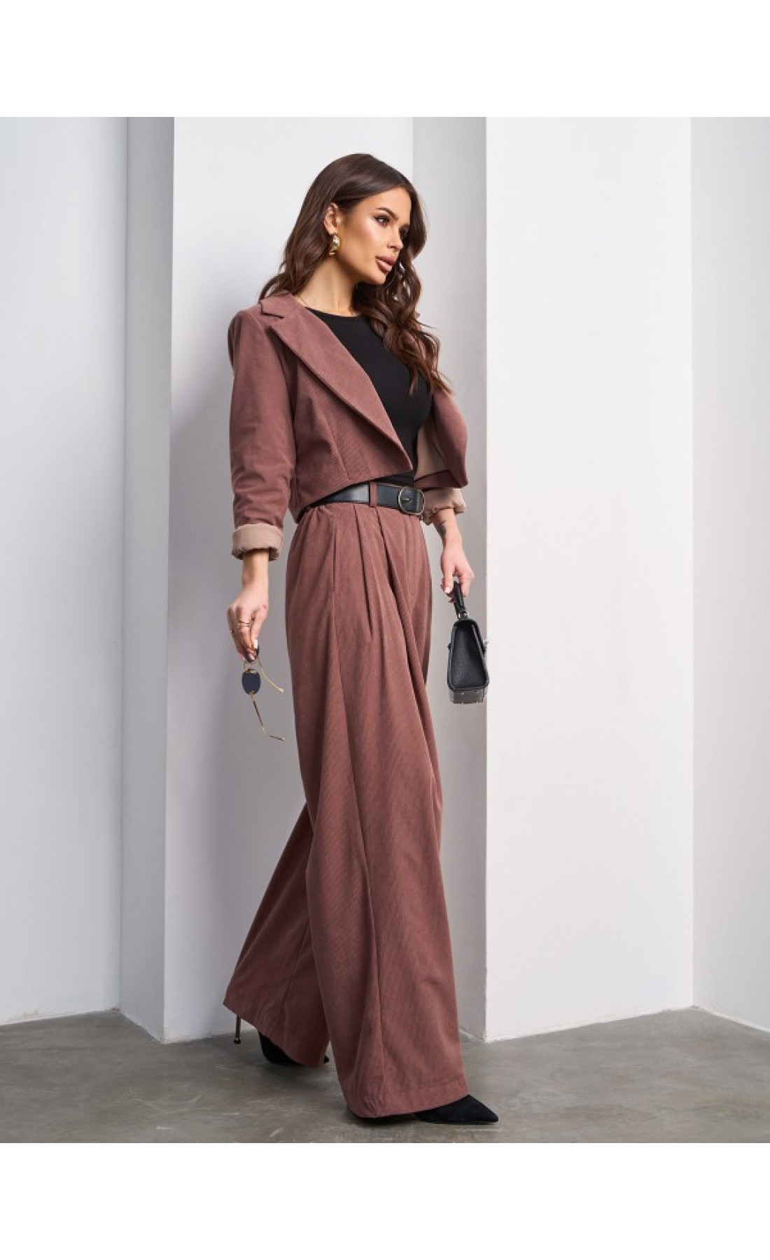 Жіночий костюм Issp