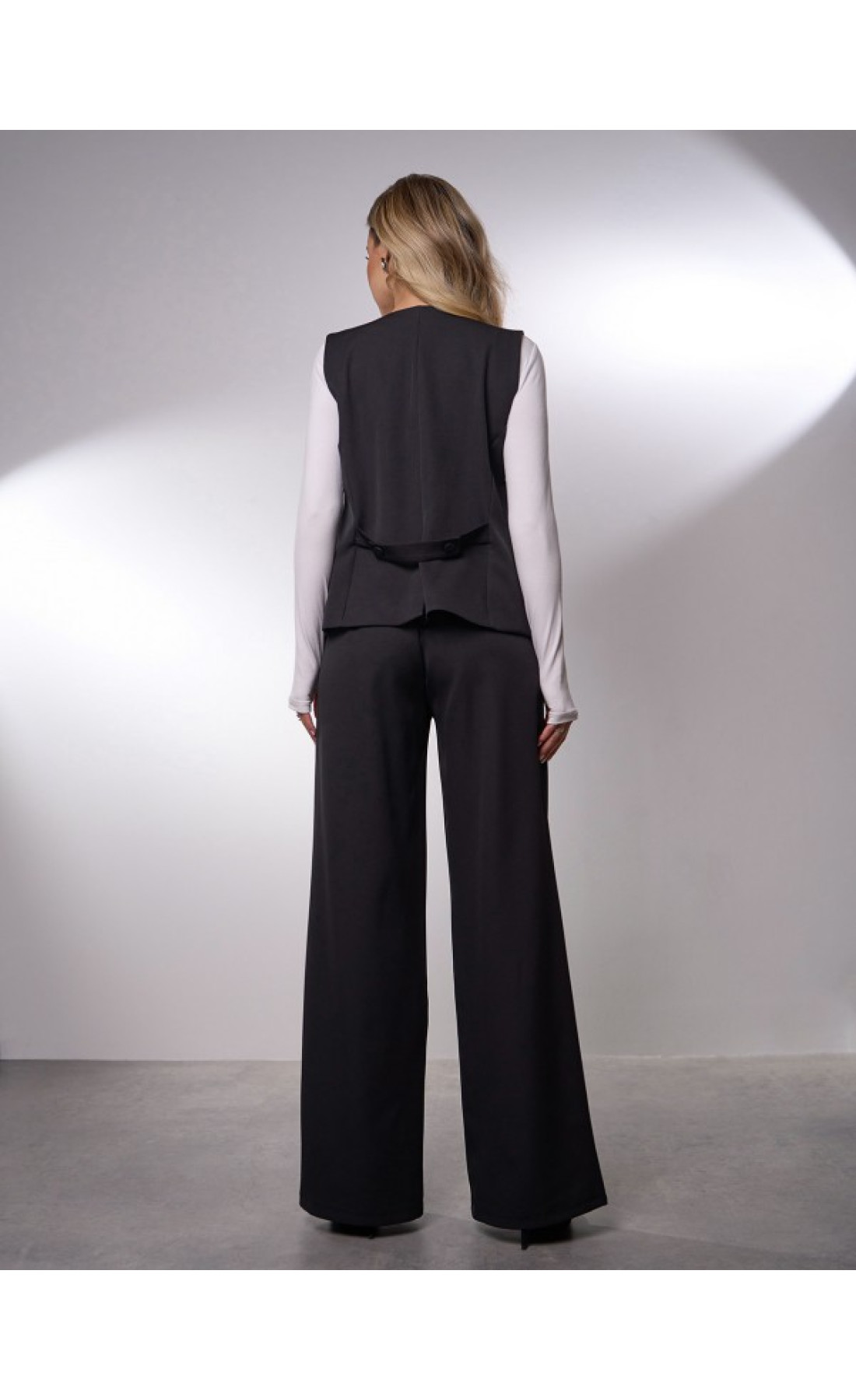 Жіночий костюм Issp