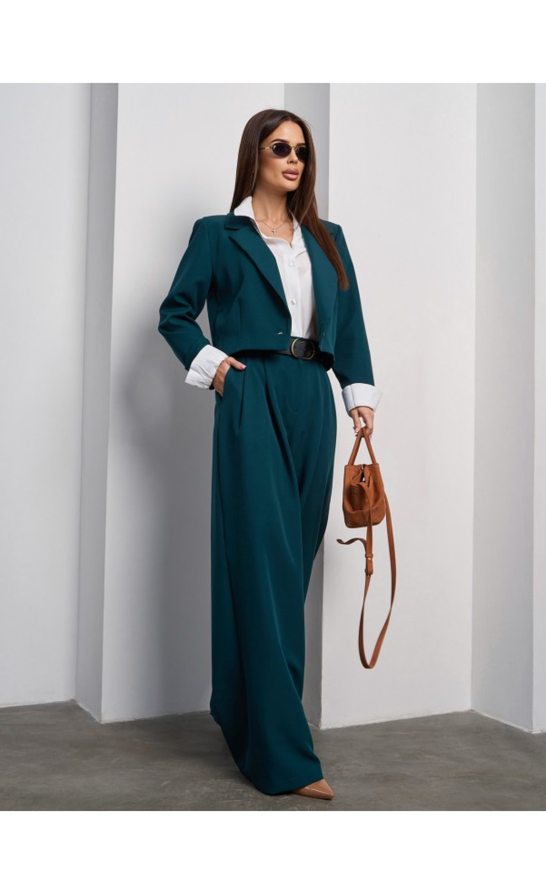 Жіночий костюм Issp