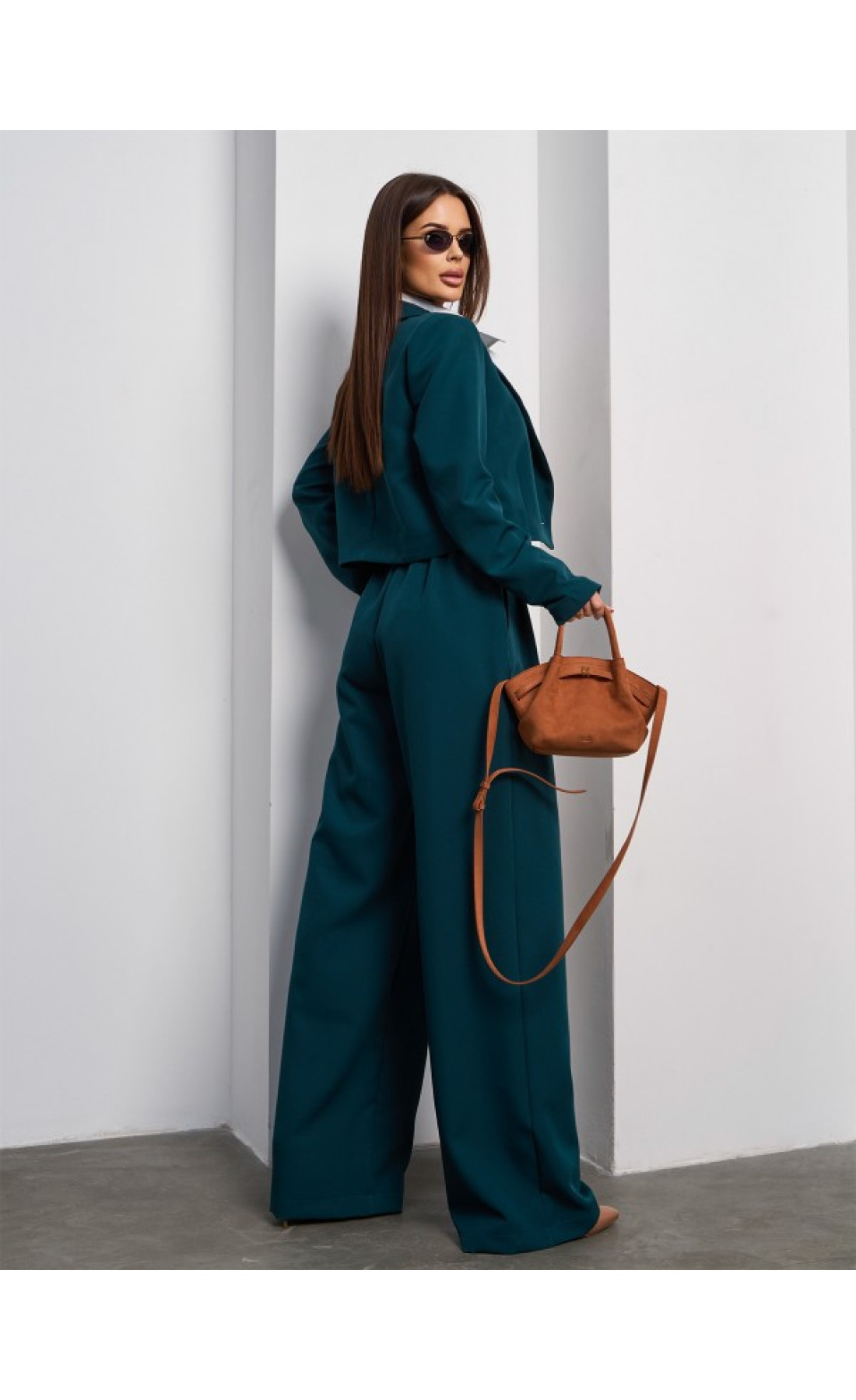 Жіночий костюм Issp