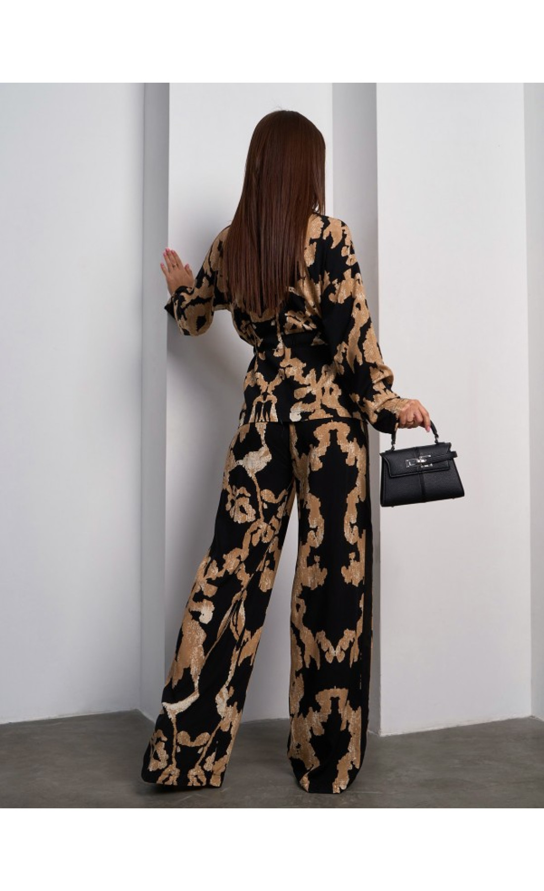 Жіночий костюм Issp