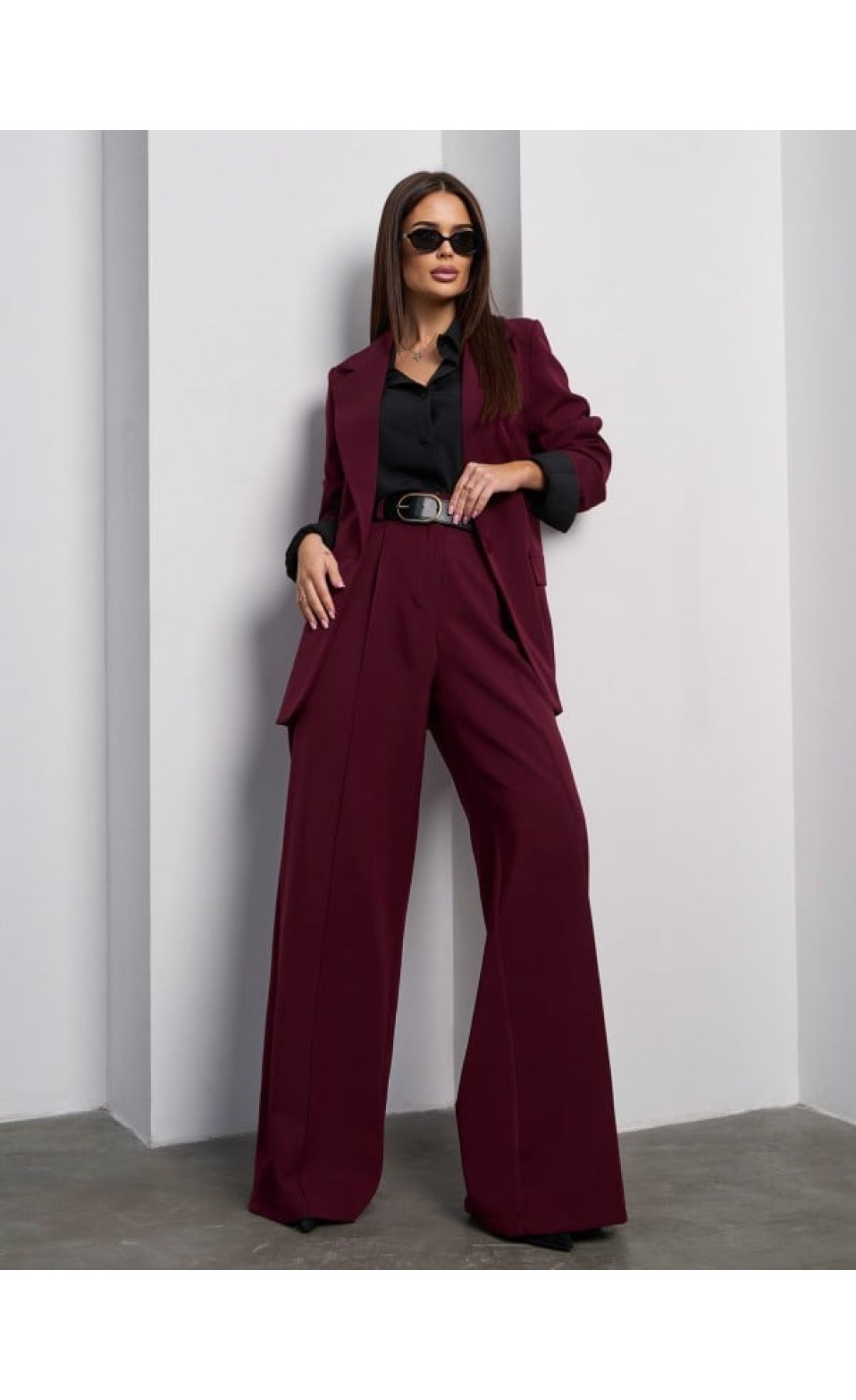 Жіночий костюм Issp