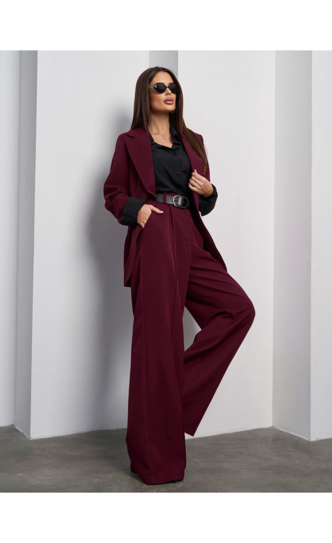 Жіночий костюм Issp