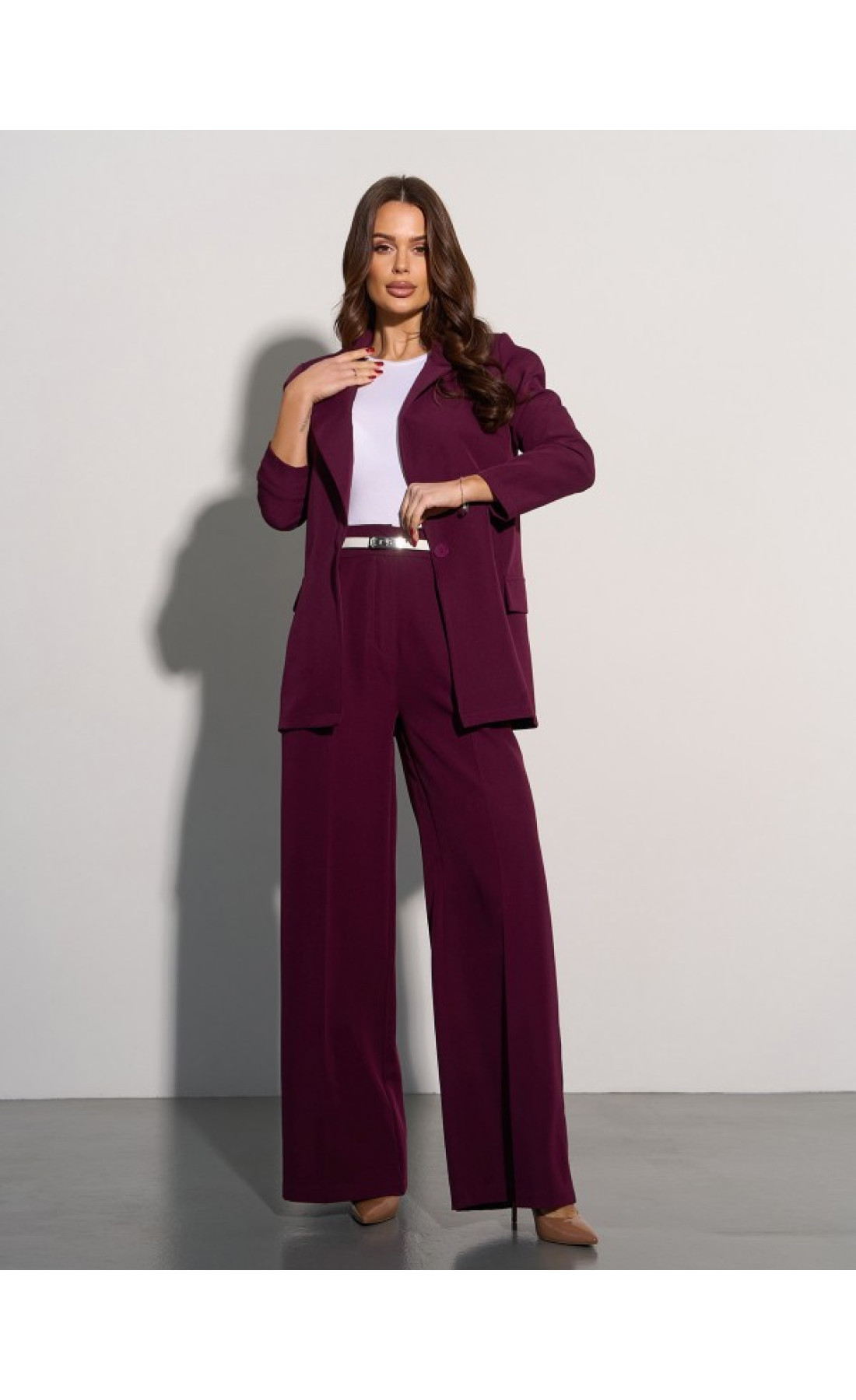 Жіночий костюм Issp