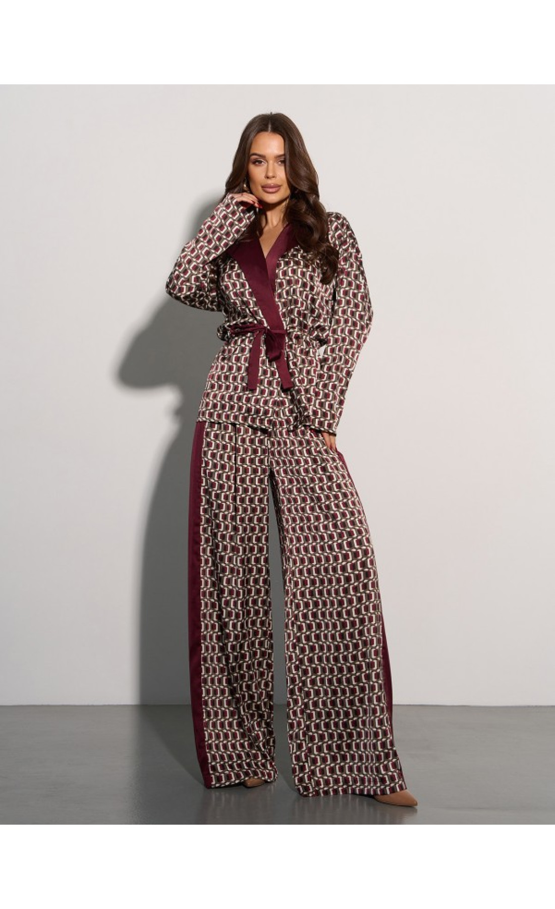 Жіночий костюм Issp