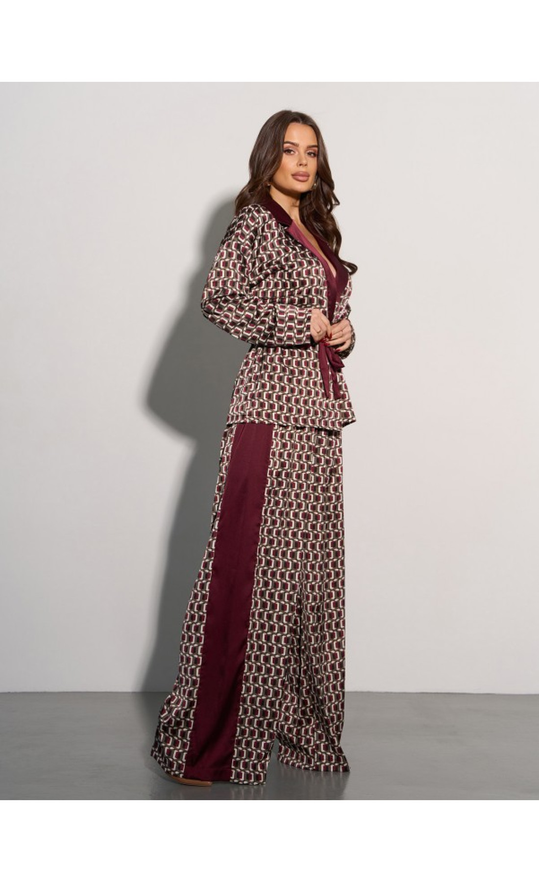 Жіночий костюм Issp