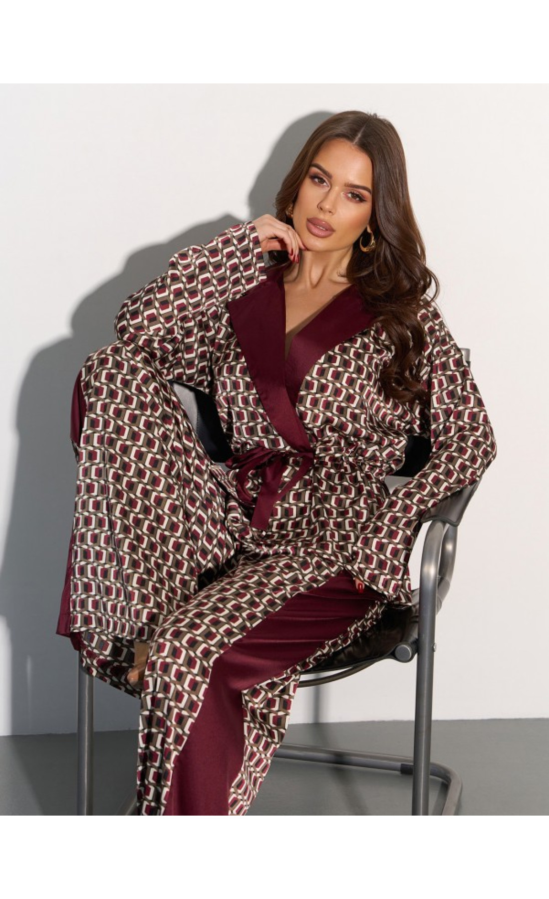 Жіночий костюм Issp