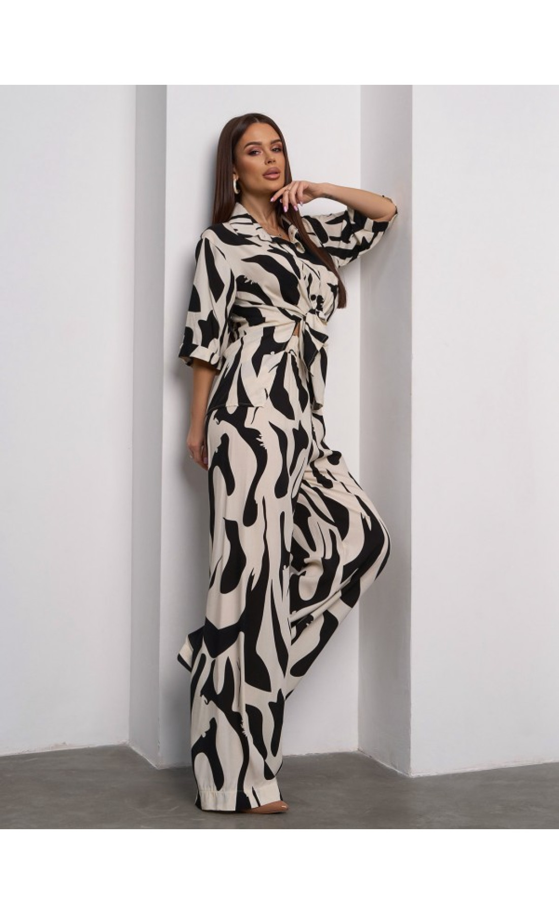 Жіночий костюм Issp