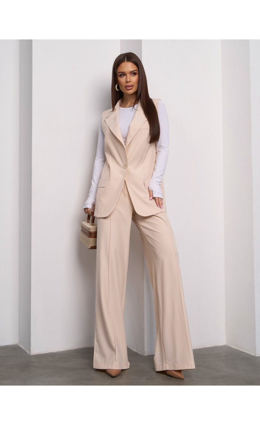 Жіночий костюм Issp