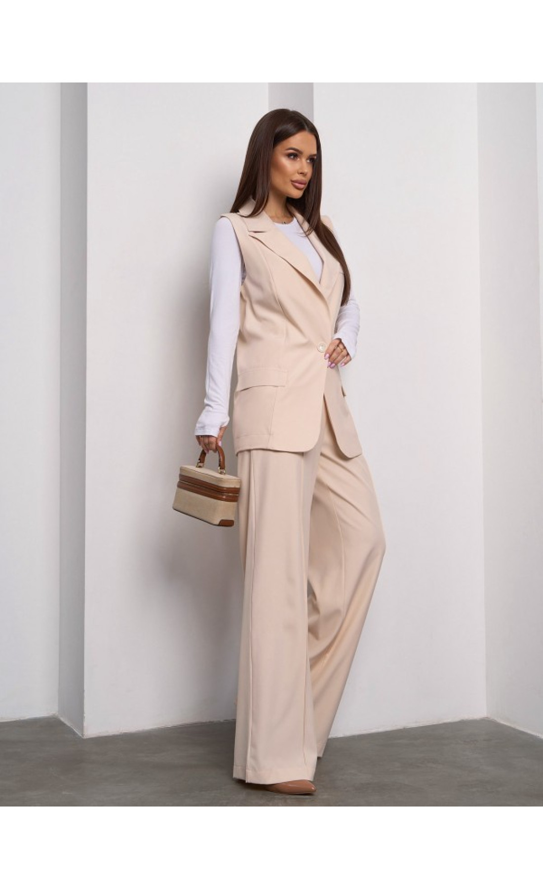 Жіночий костюм Issp