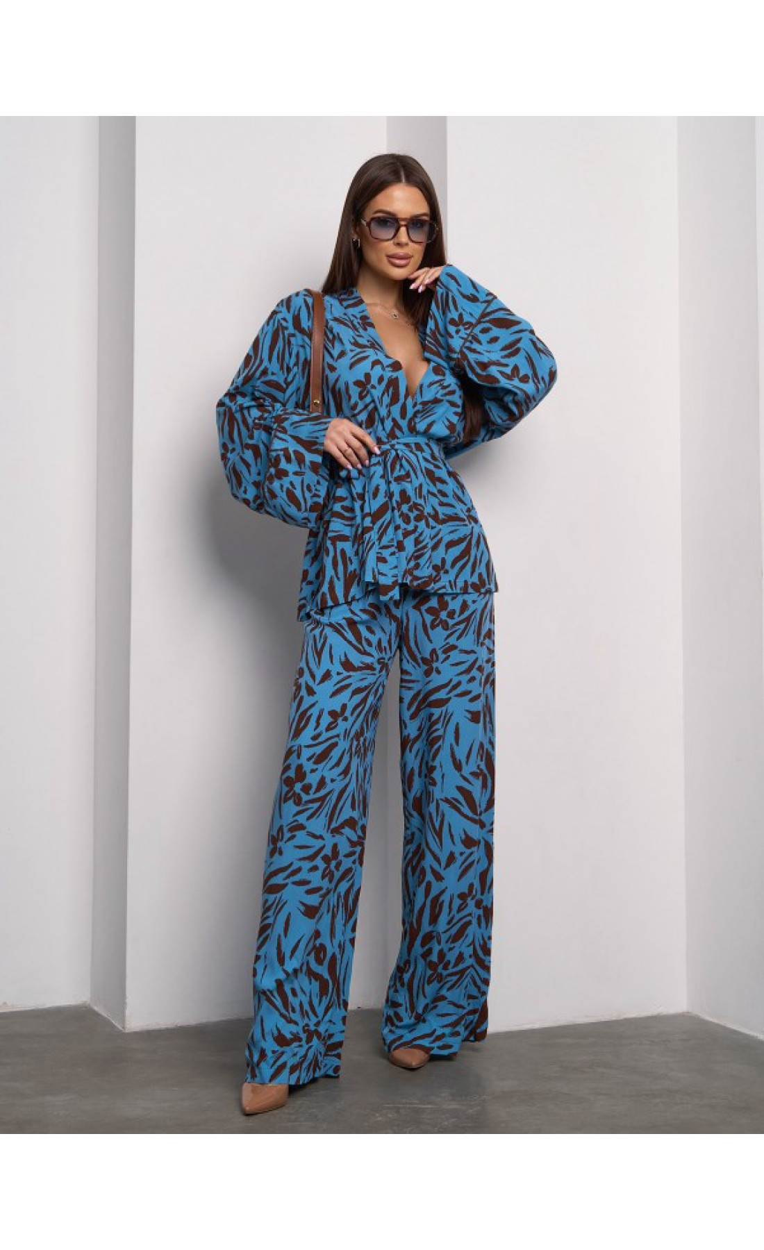 Жіночий костюм Issp