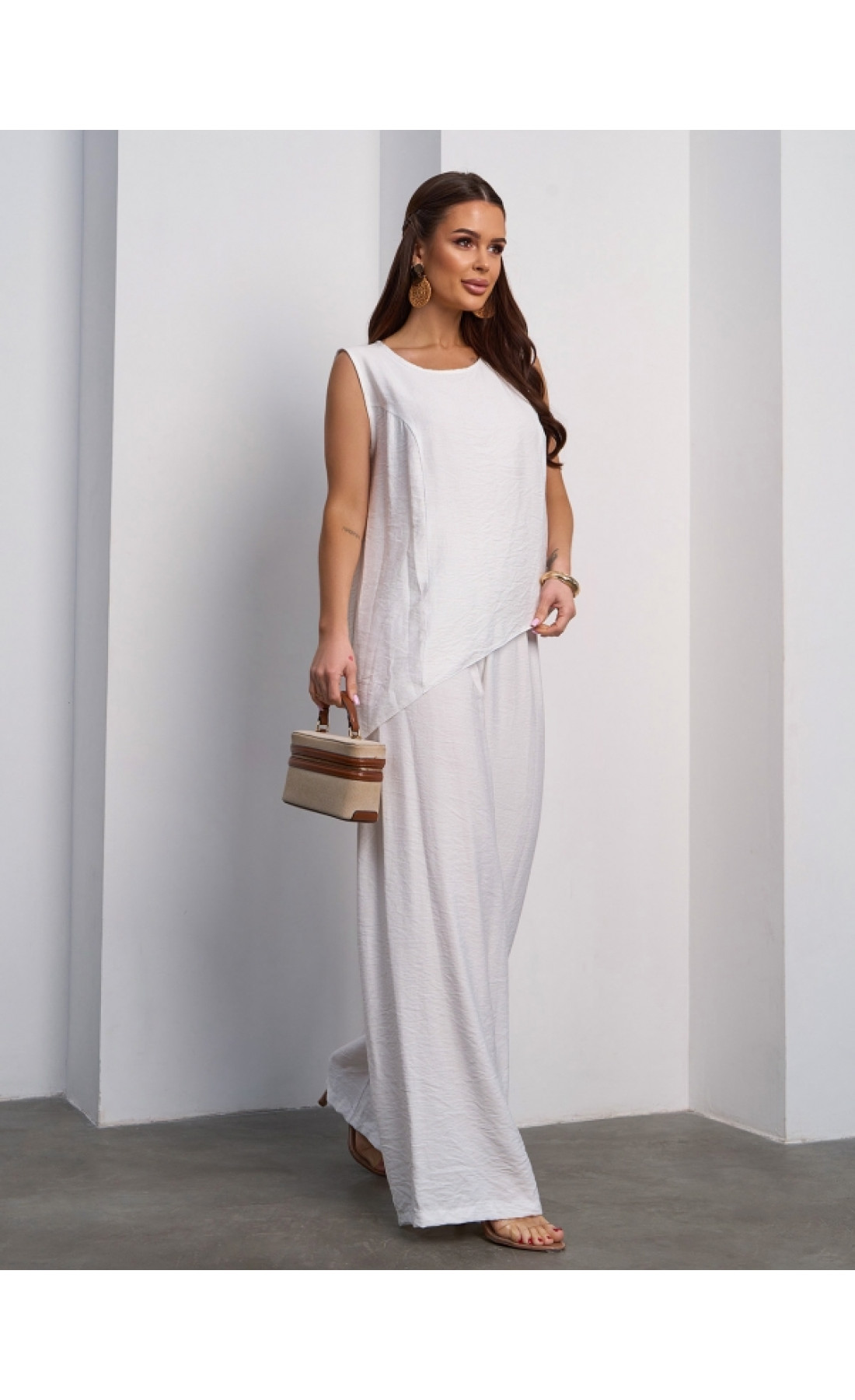 Жіночий костюм Issp