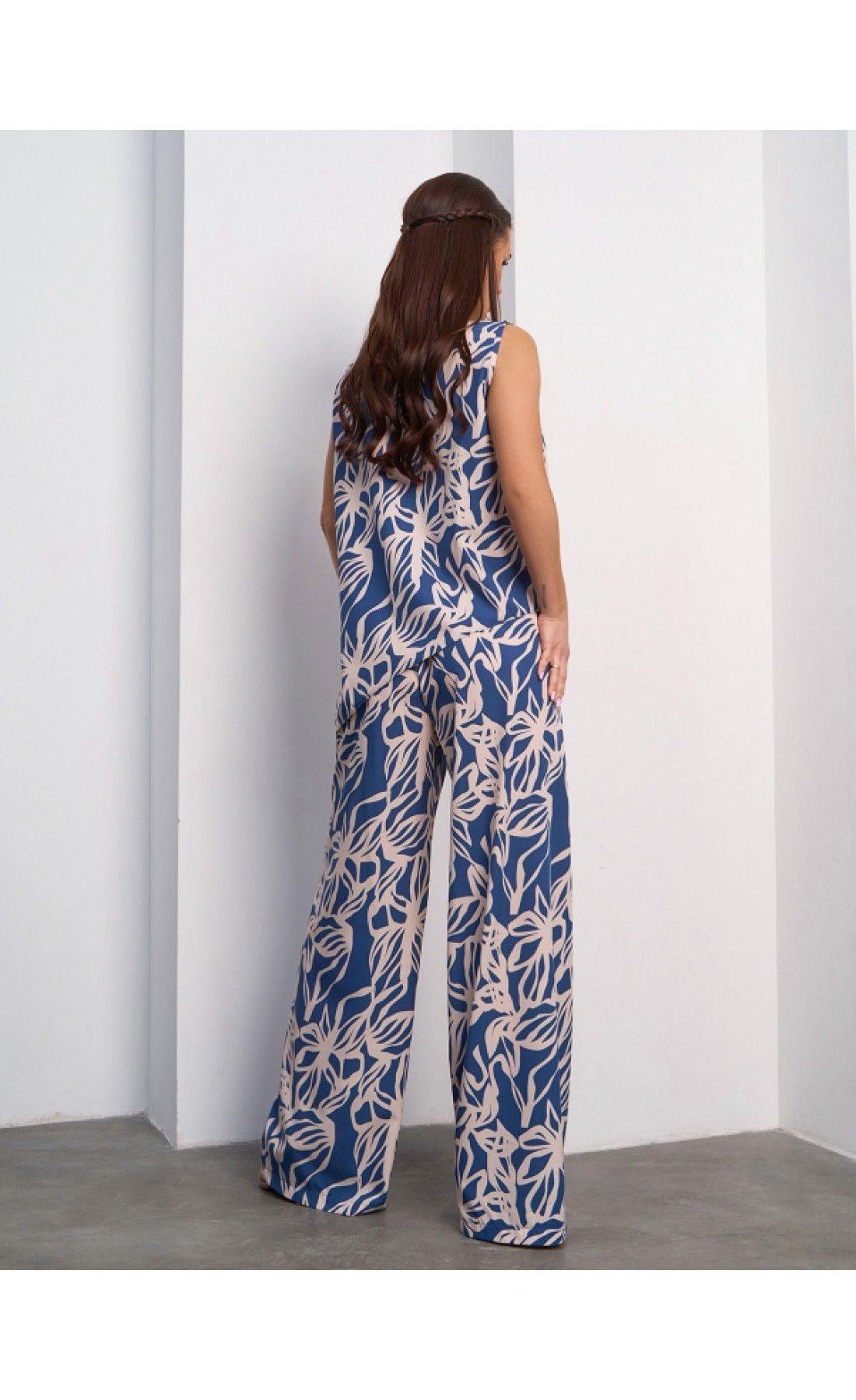 Жіночий костюм Issp