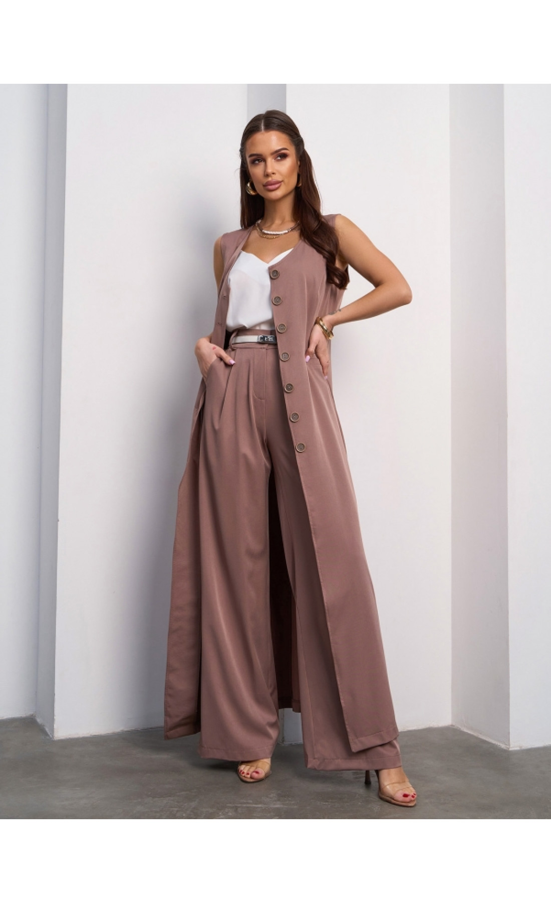 Жіночий костюм Issp