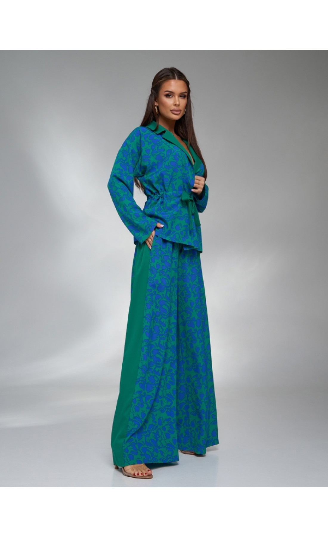 Жіночий костюм Issp