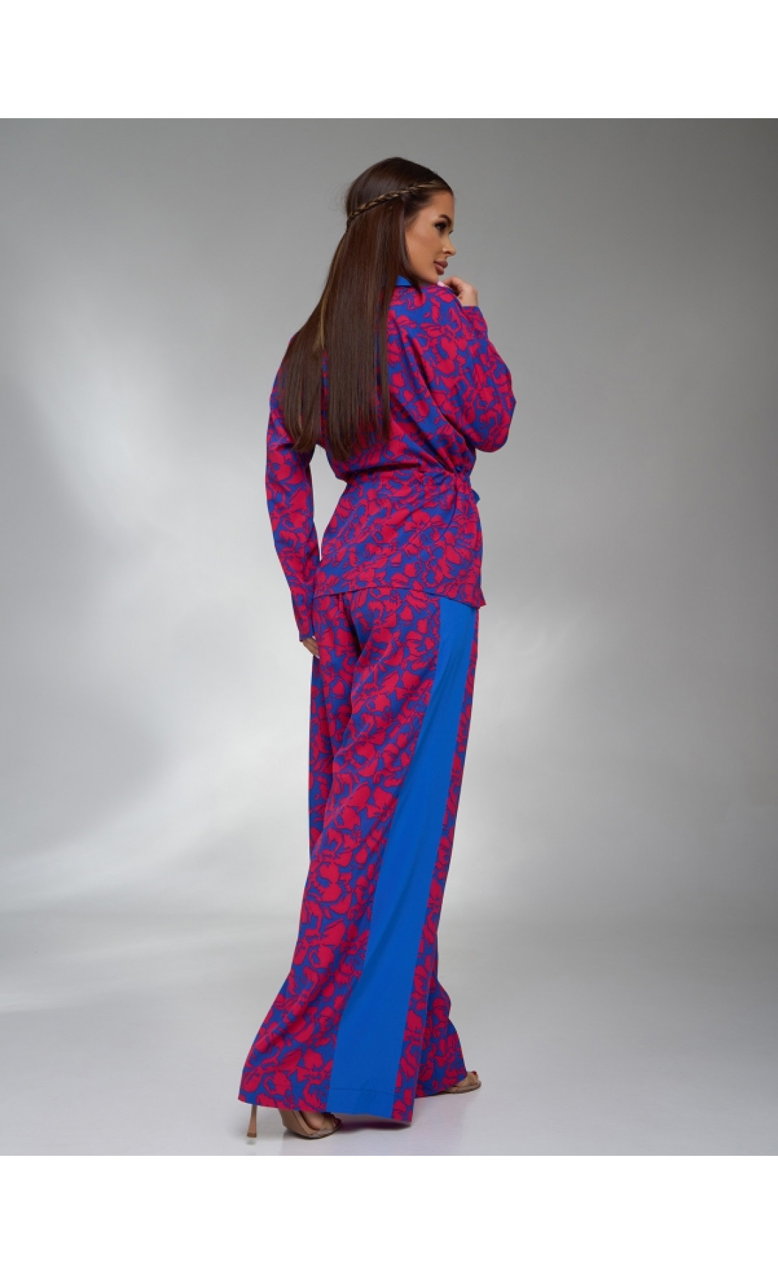 Жіночий костюм Issp