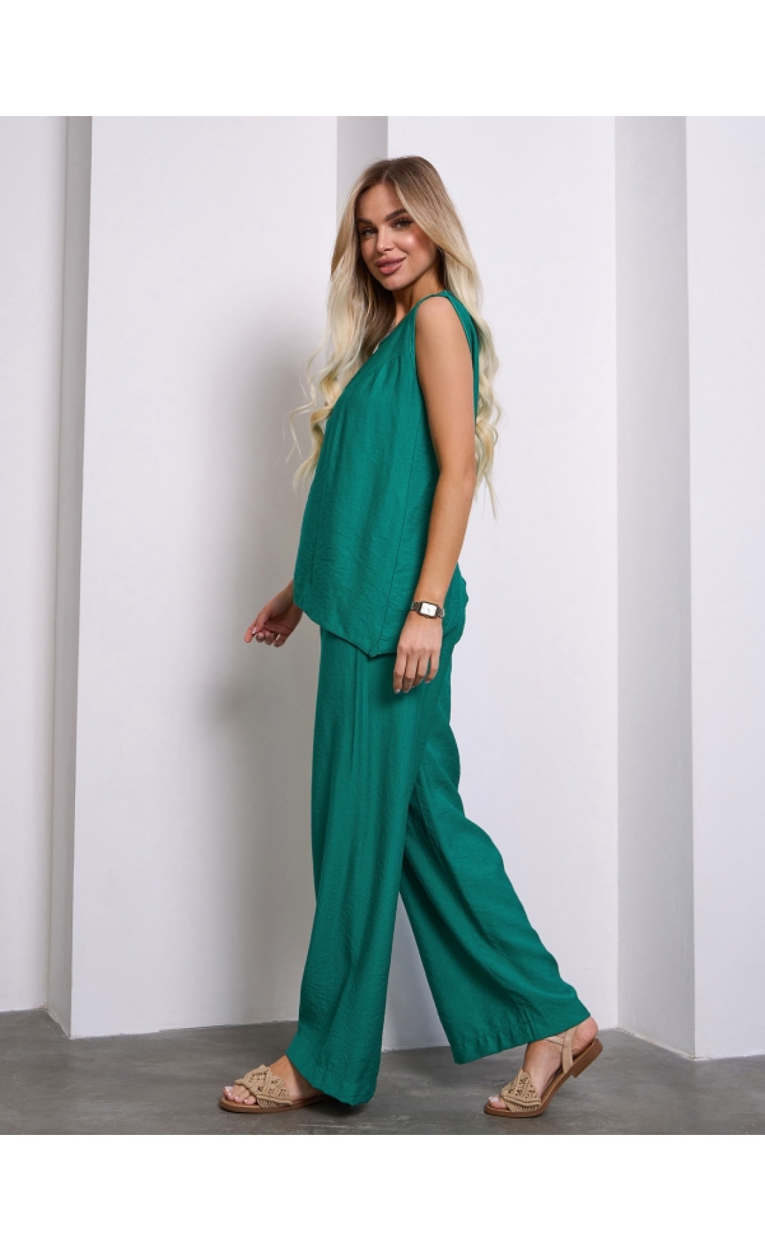 Жіночий костюм Issp