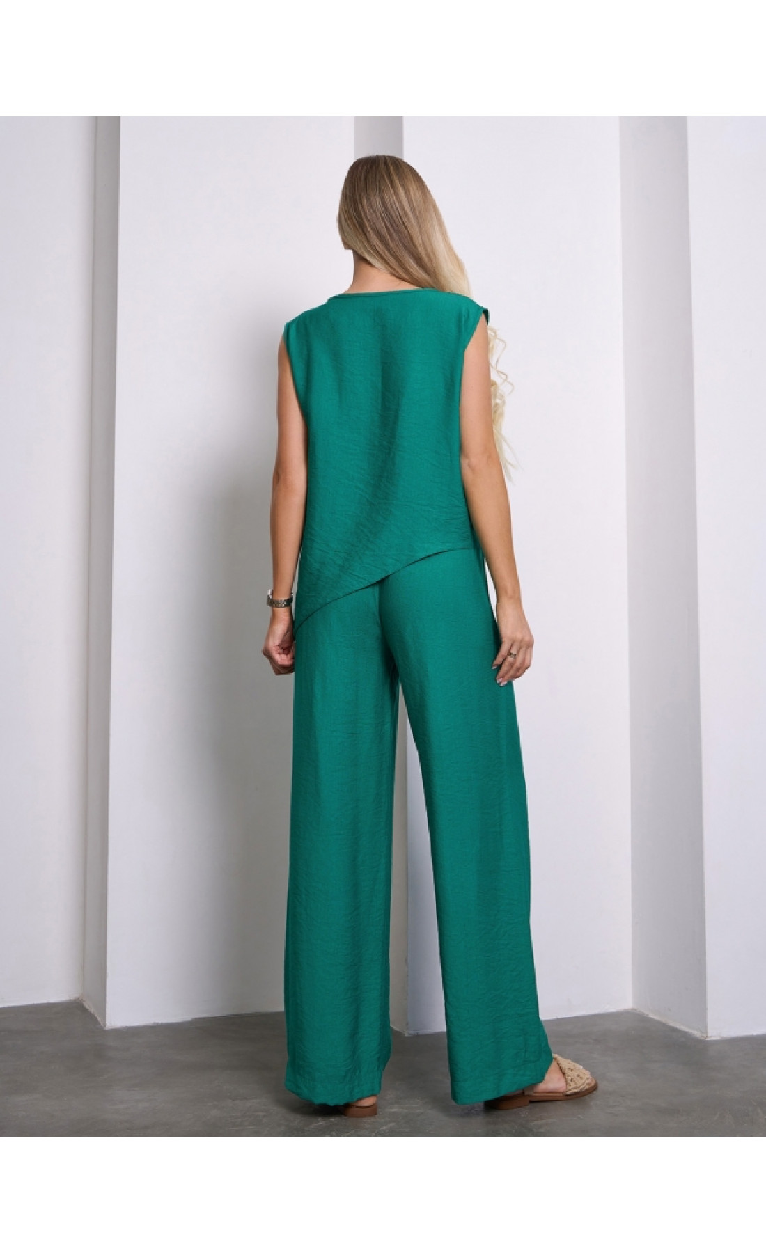 Жіночий костюм Issp