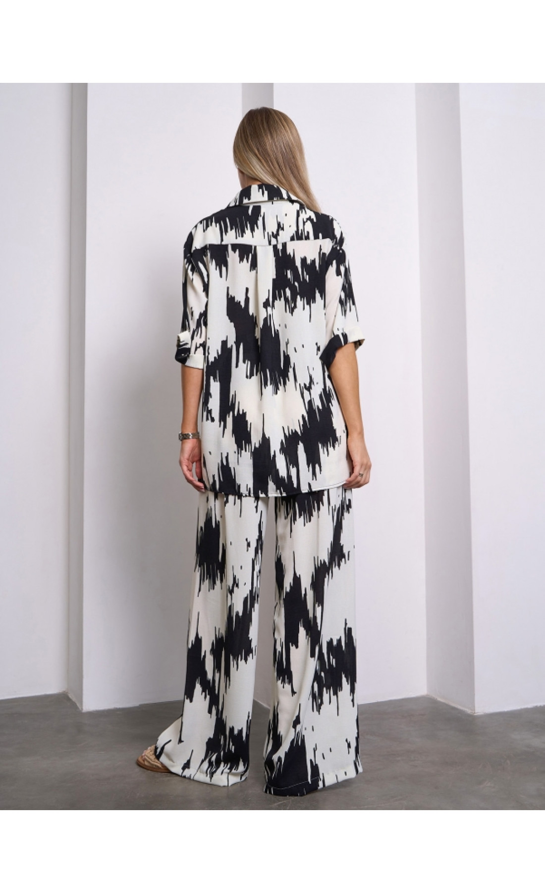 Жіночий костюм Issp