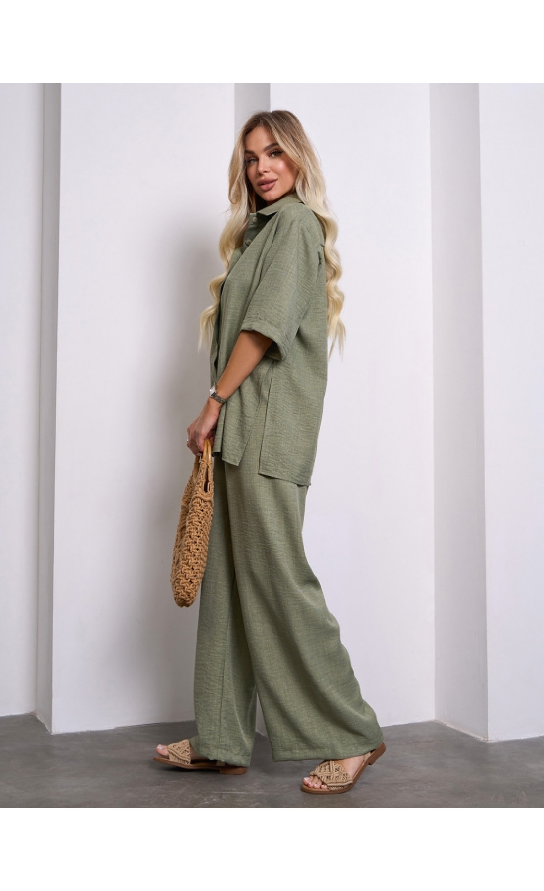 Жіночий костюм Issp