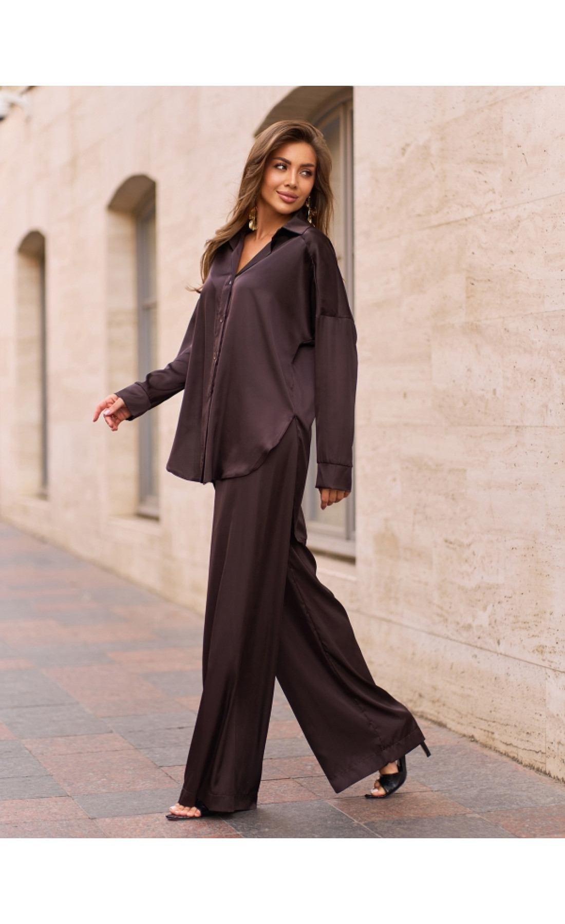 Жіночий костюм Issp