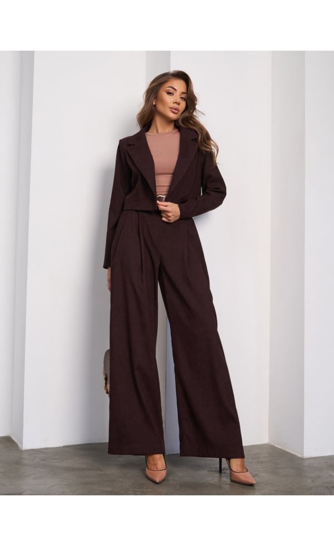 Жіночий костюм Issp