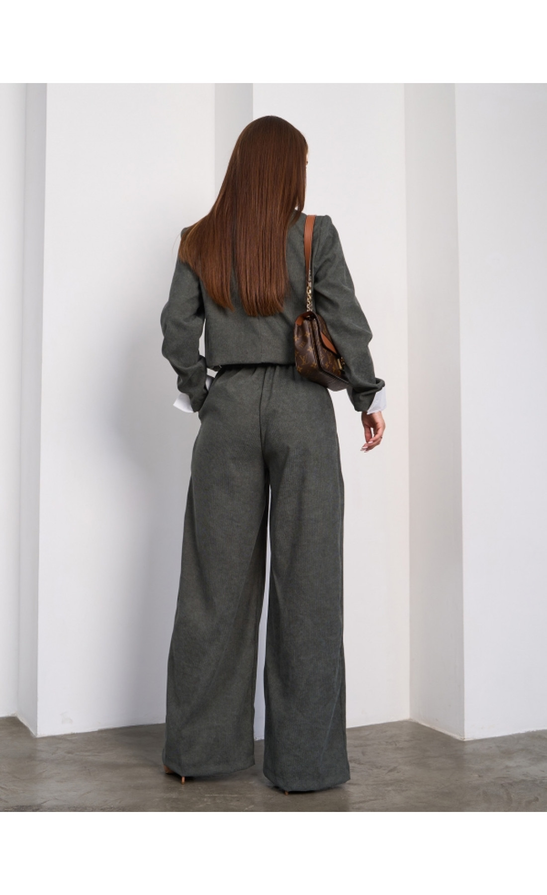 Жіночий костюм Issp