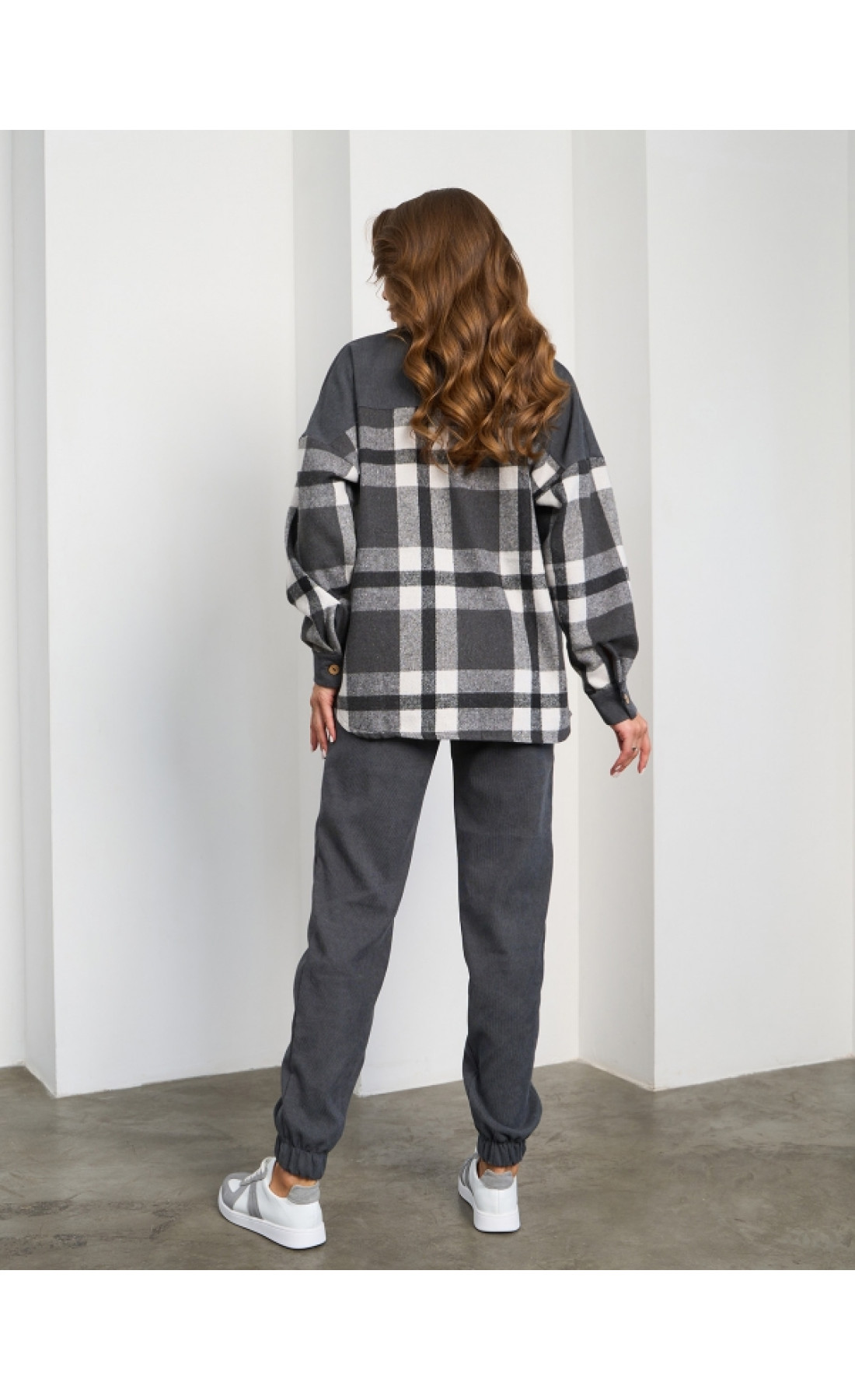 Жіночий костюм Issp