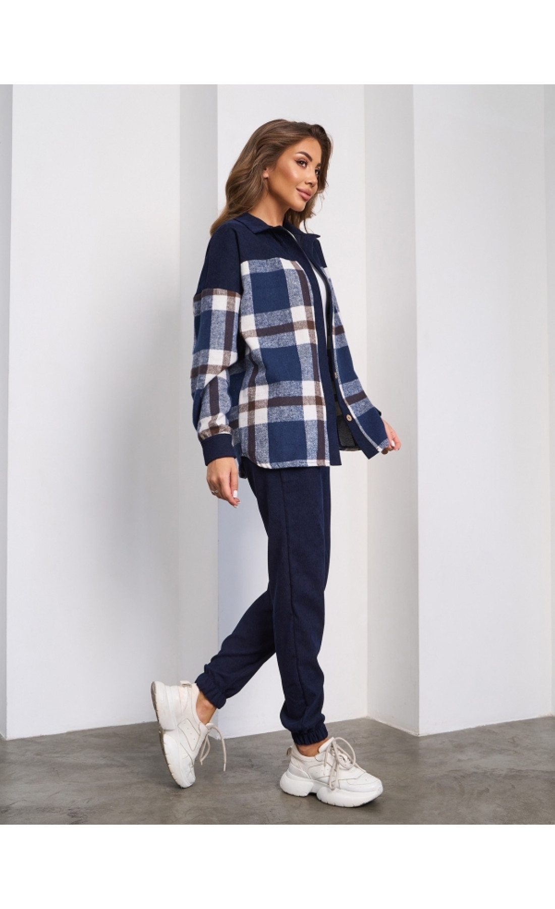 Жіночий костюм Issp