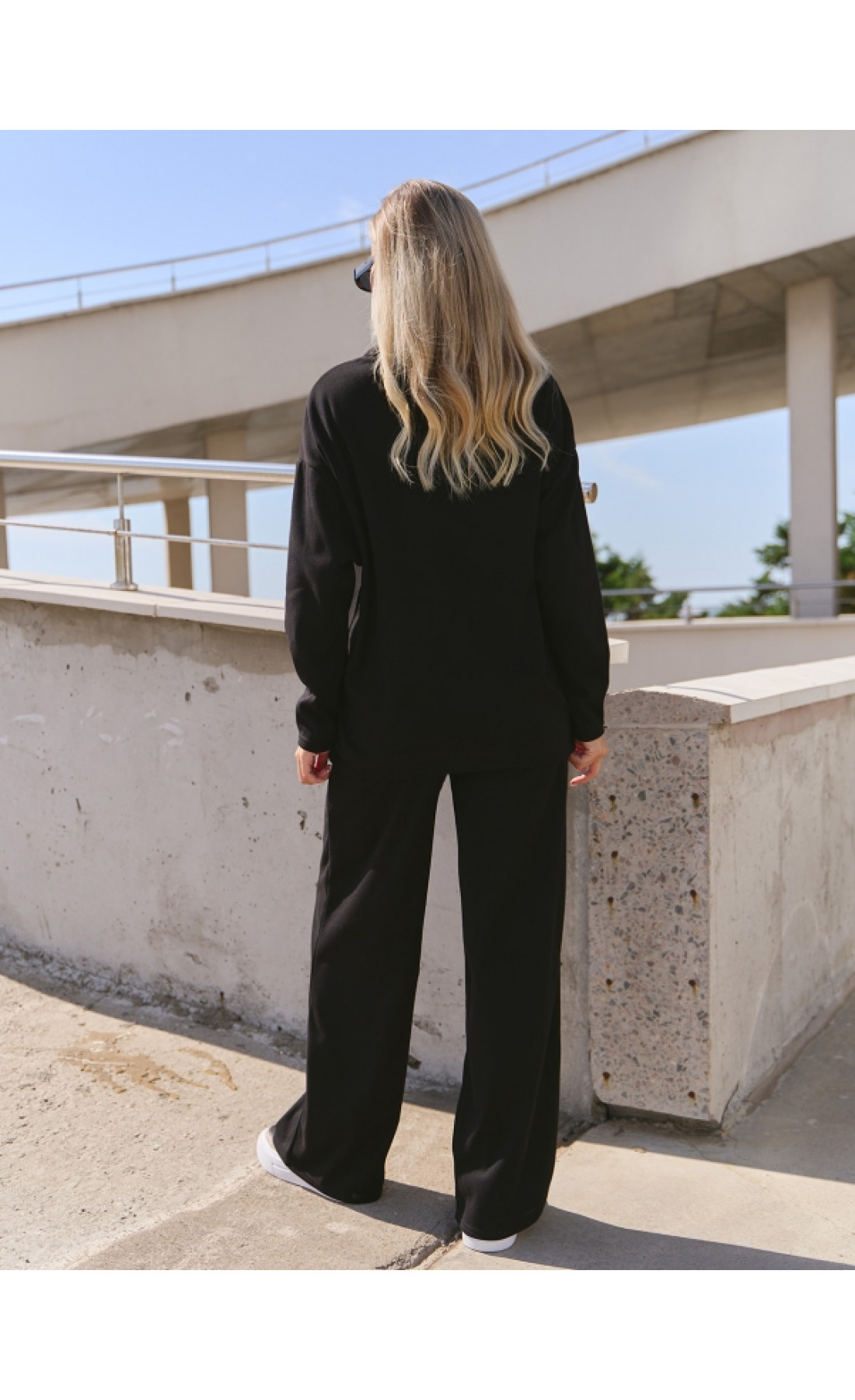 Жіночий костюм Issp