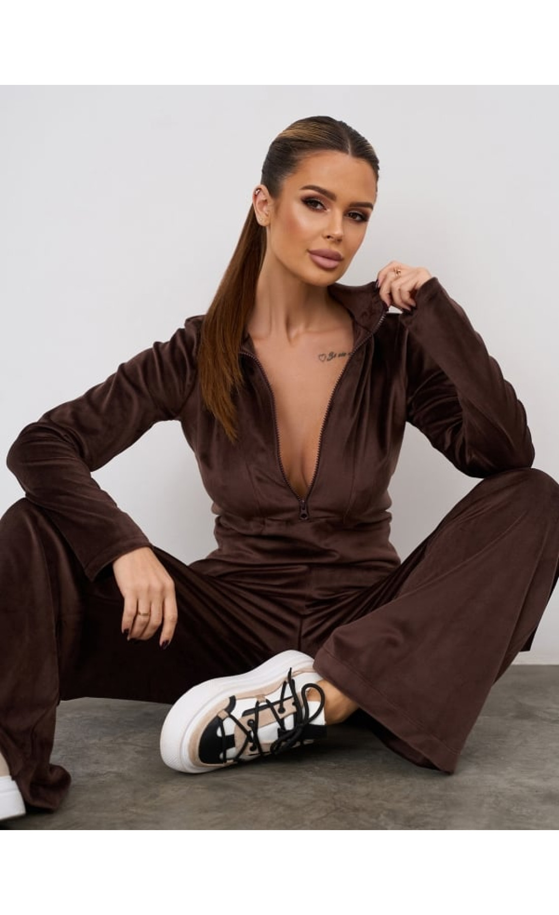 Жіночий костюм Issp