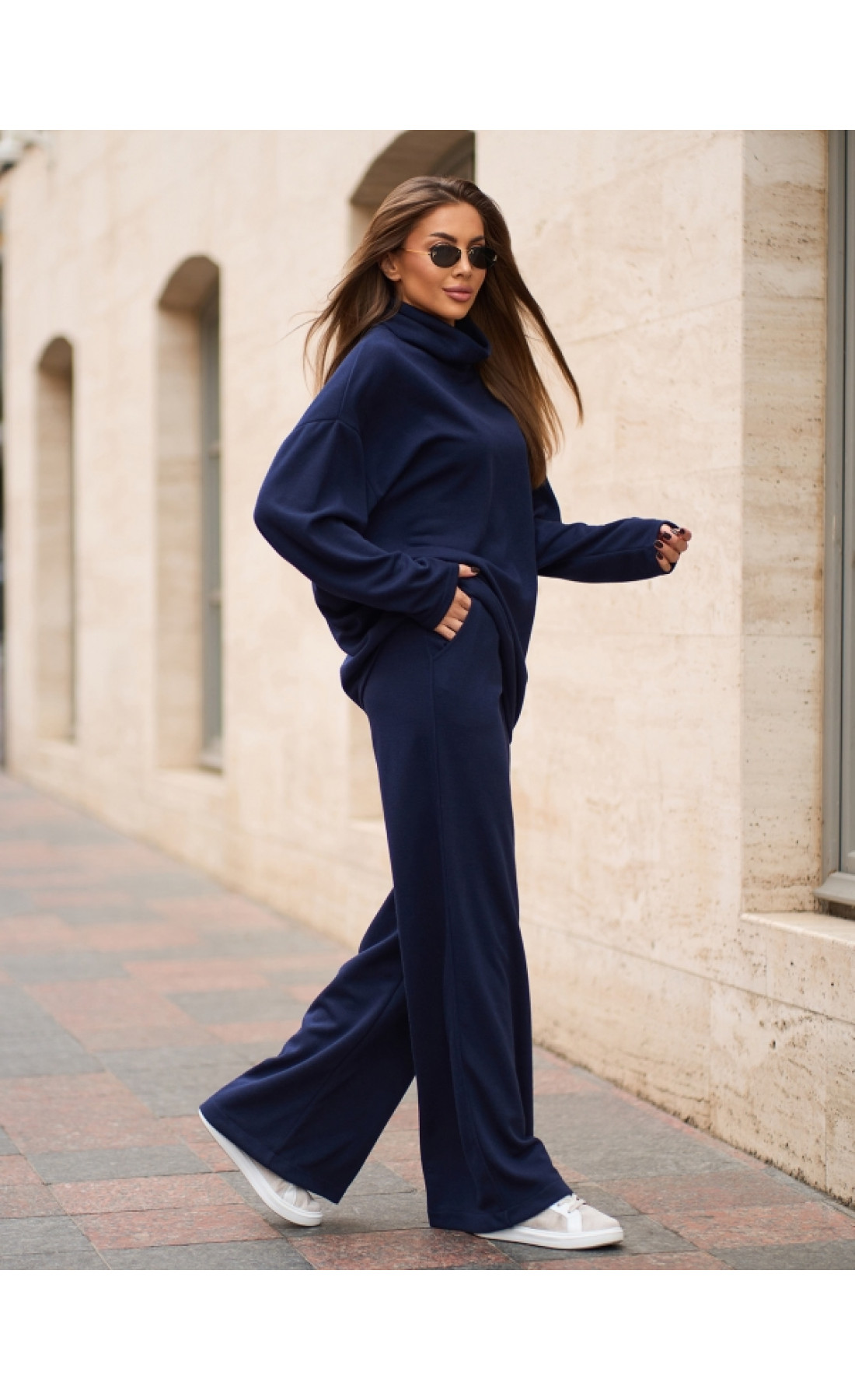 Жіночий костюм Issp