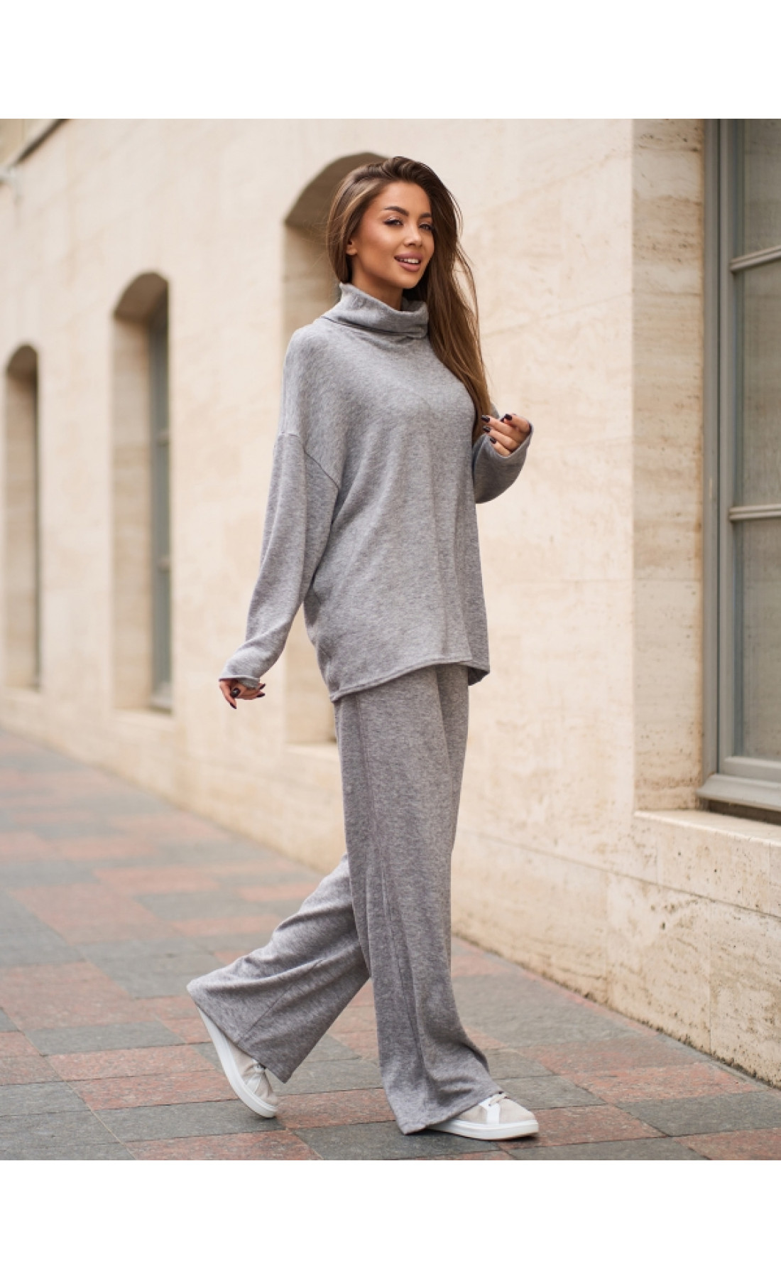 Жіночий костюм Issp