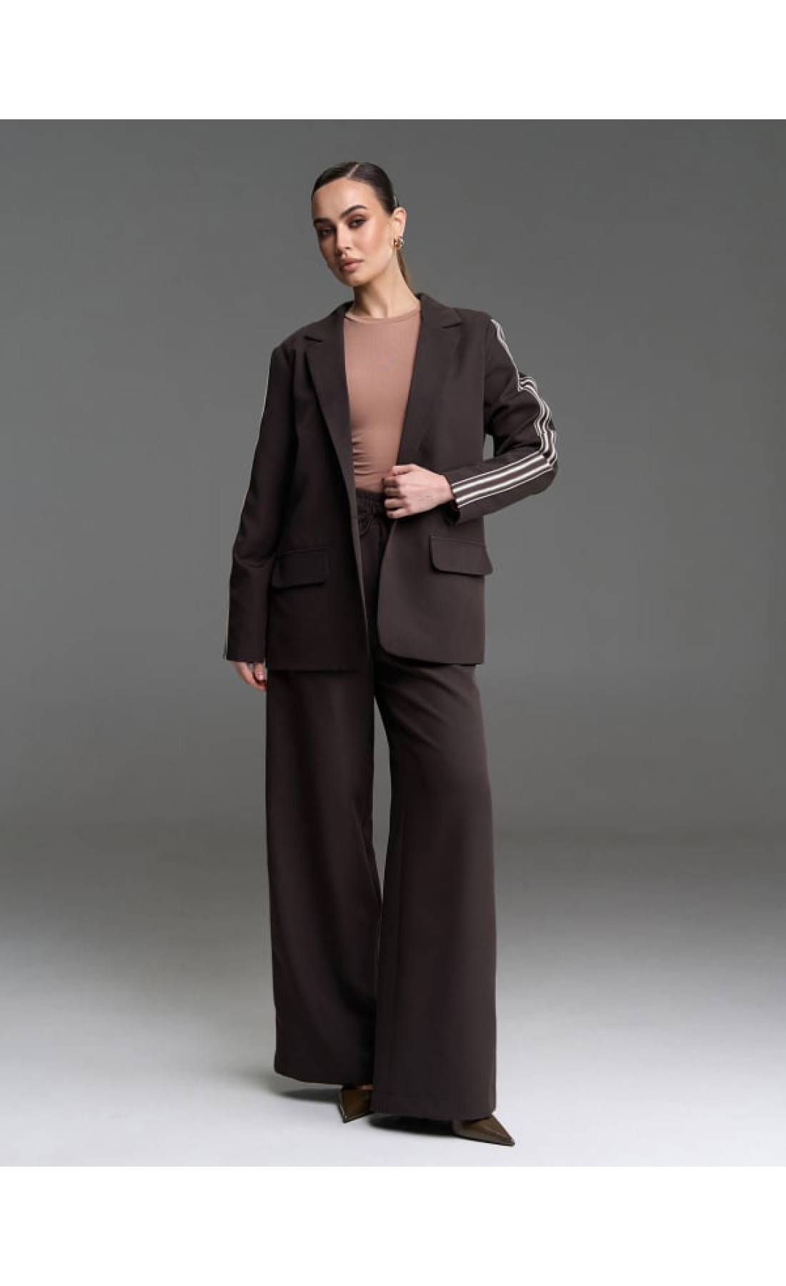 Жіночий костюм Issp