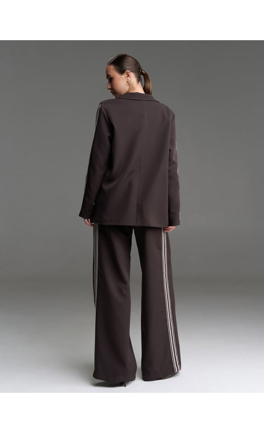 Жіночий костюм Issp