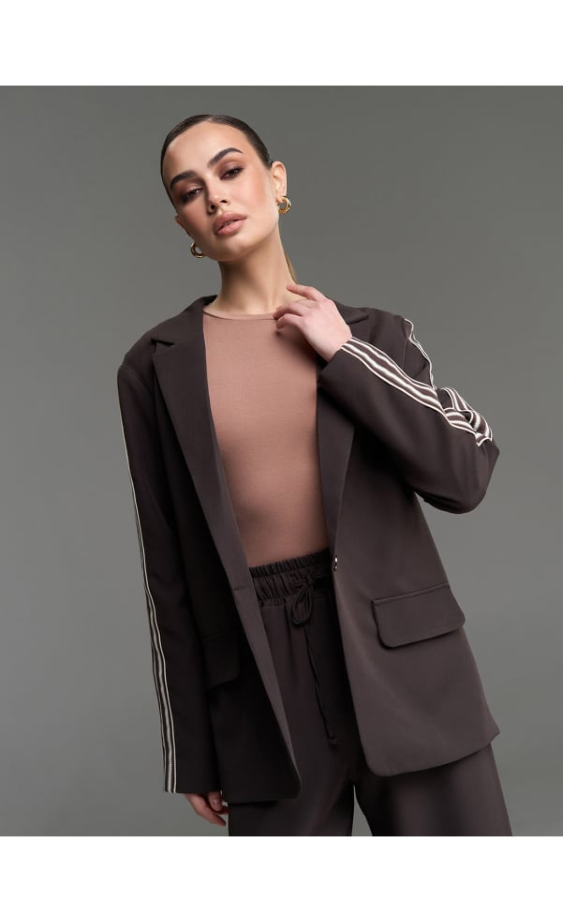 Жіночий костюм Issp