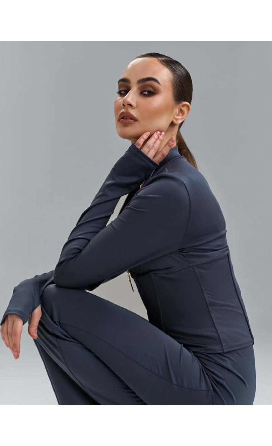 Жіночий костюм Issp