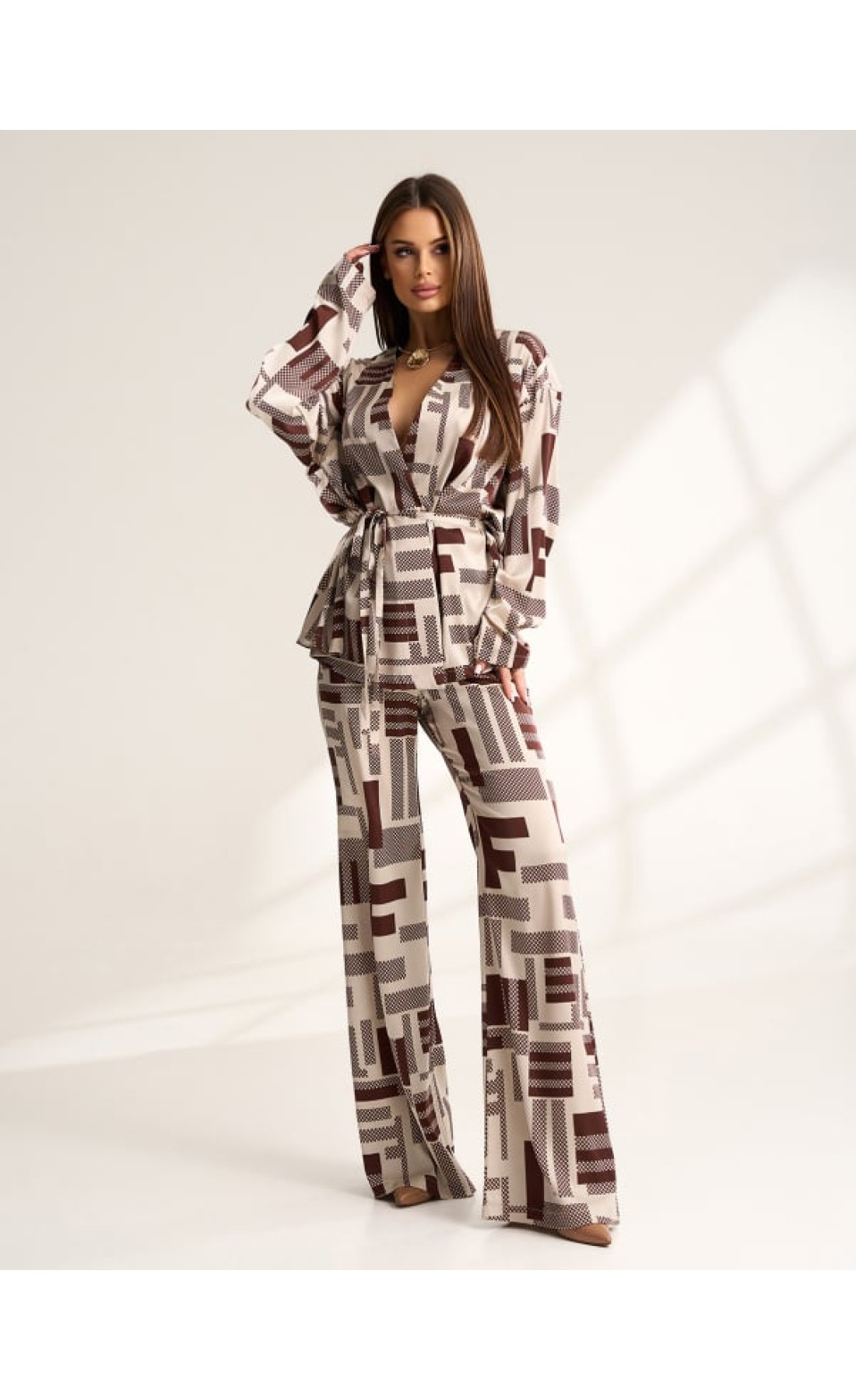 Жіночий костюм Issp